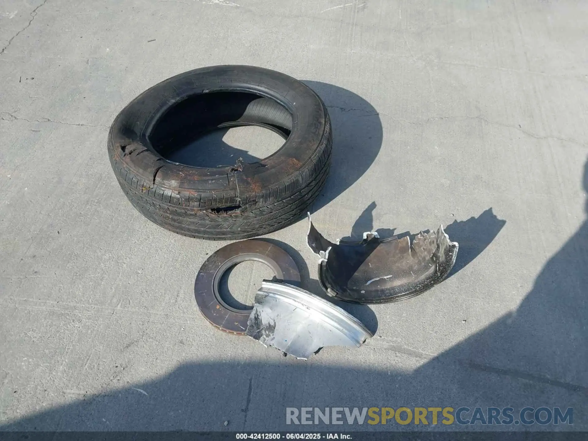12 Photograph of a damaged car 5FNYF5H37MB014384 HONDA PILOT 2021