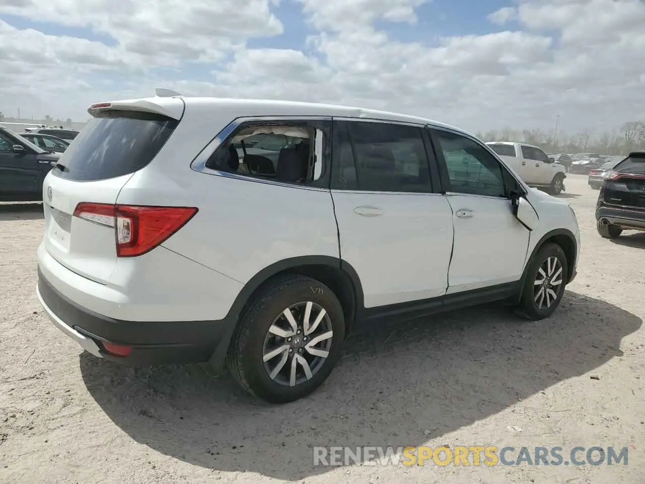 3 Photograph of a damaged car 5FNYF5H39MB016699 HONDA PILOT 2021
