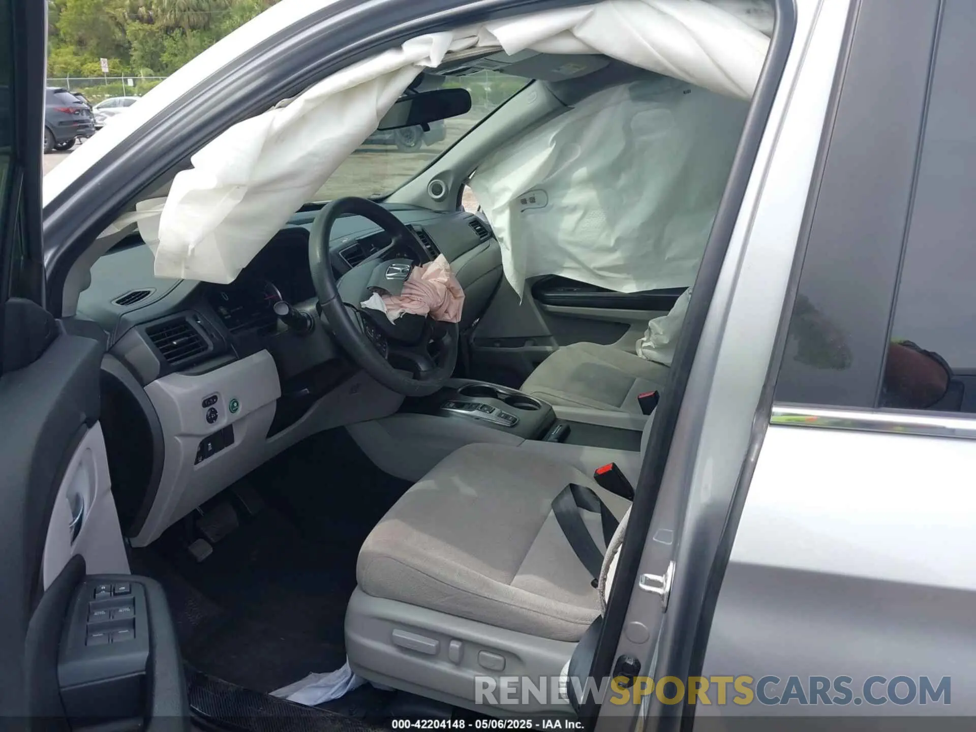5 Photograph of a damaged car 5FNYF5H3XMB030112 HONDA PILOT 2021