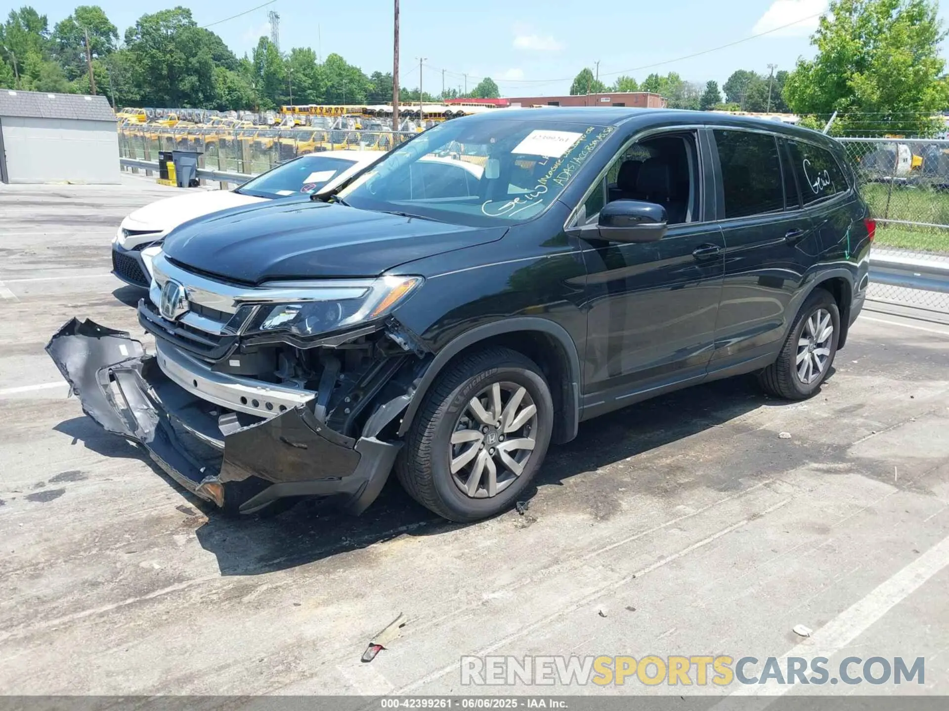 2 Photograph of a damaged car 5FNYF5H50MB009612 HONDA PILOT 2021