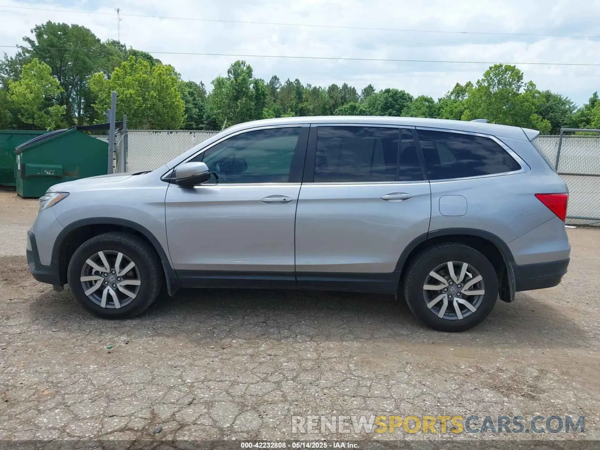 14 Photograph of a damaged car 5FNYF5H50MB038964 HONDA PILOT 2021