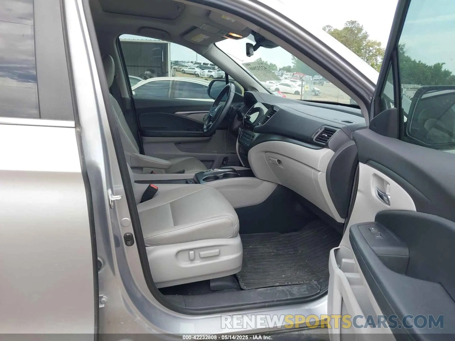 5 Photograph of a damaged car 5FNYF5H50MB038964 HONDA PILOT 2021