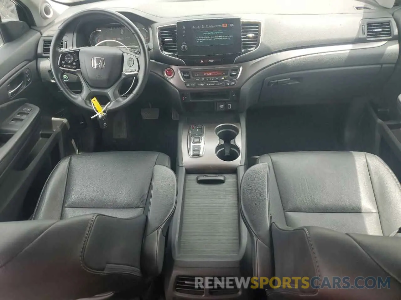 8 Photograph of a damaged car 5FNYF5H51MB006072 HONDA PILOT 2021