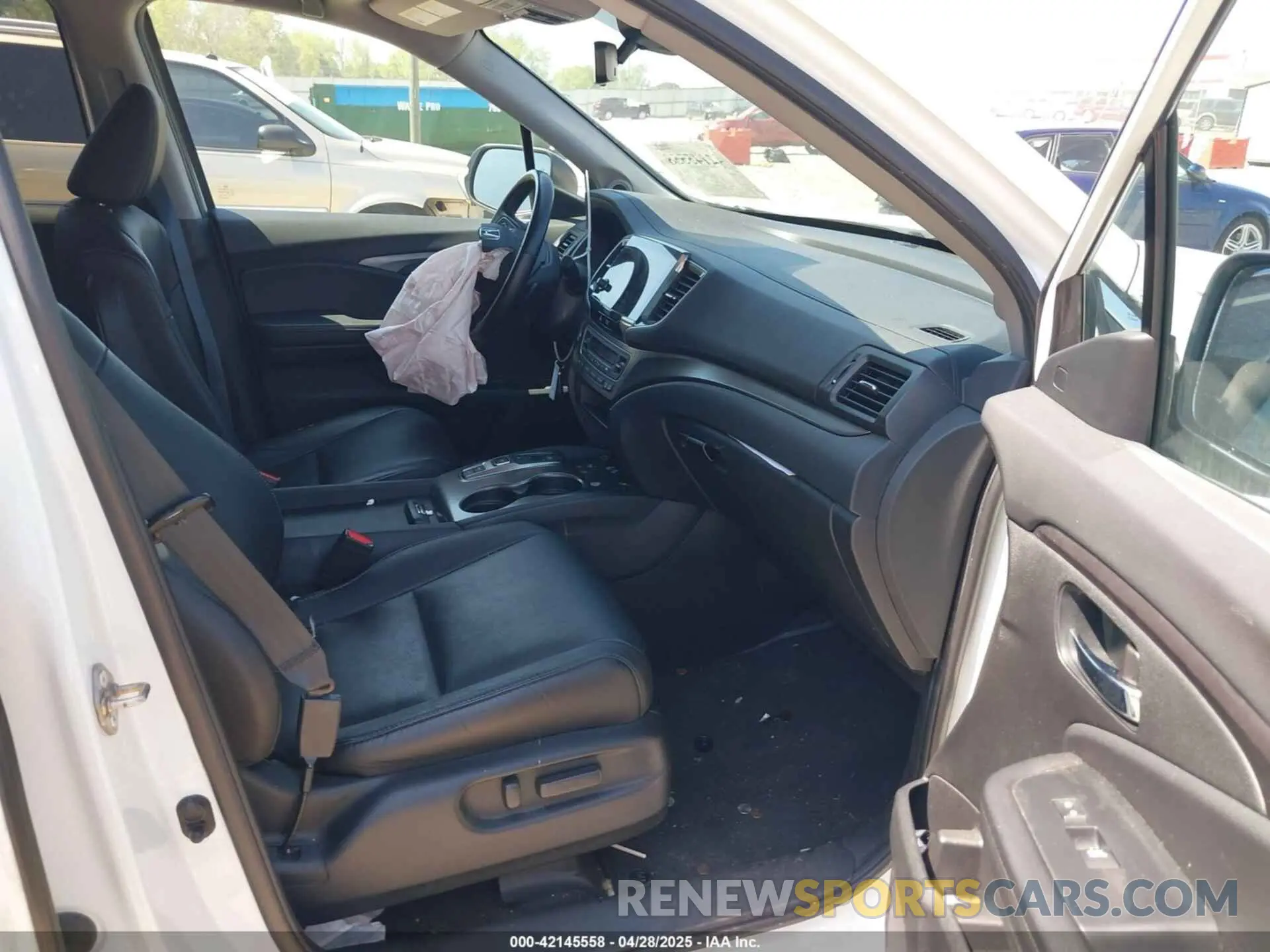 5 Photograph of a damaged car 5FNYF5H51MB011949 HONDA PILOT 2021