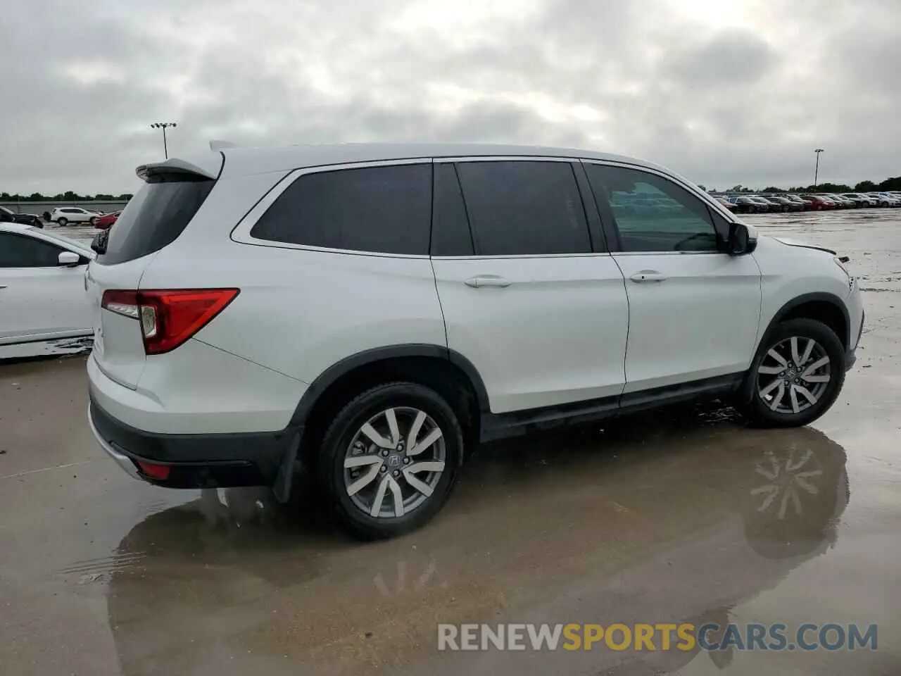 3 Photograph of a damaged car 5FNYF5H51MB022045 HONDA PILOT 2021