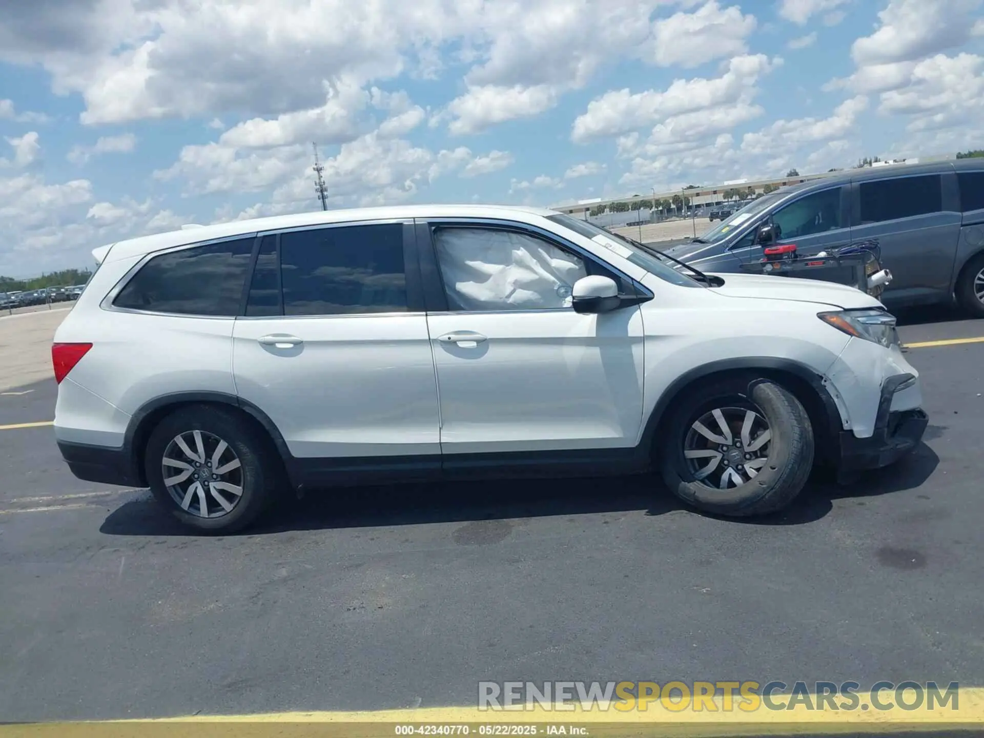 12 Photograph of a damaged car 5FNYF5H52MB039338 HONDA PILOT 2021