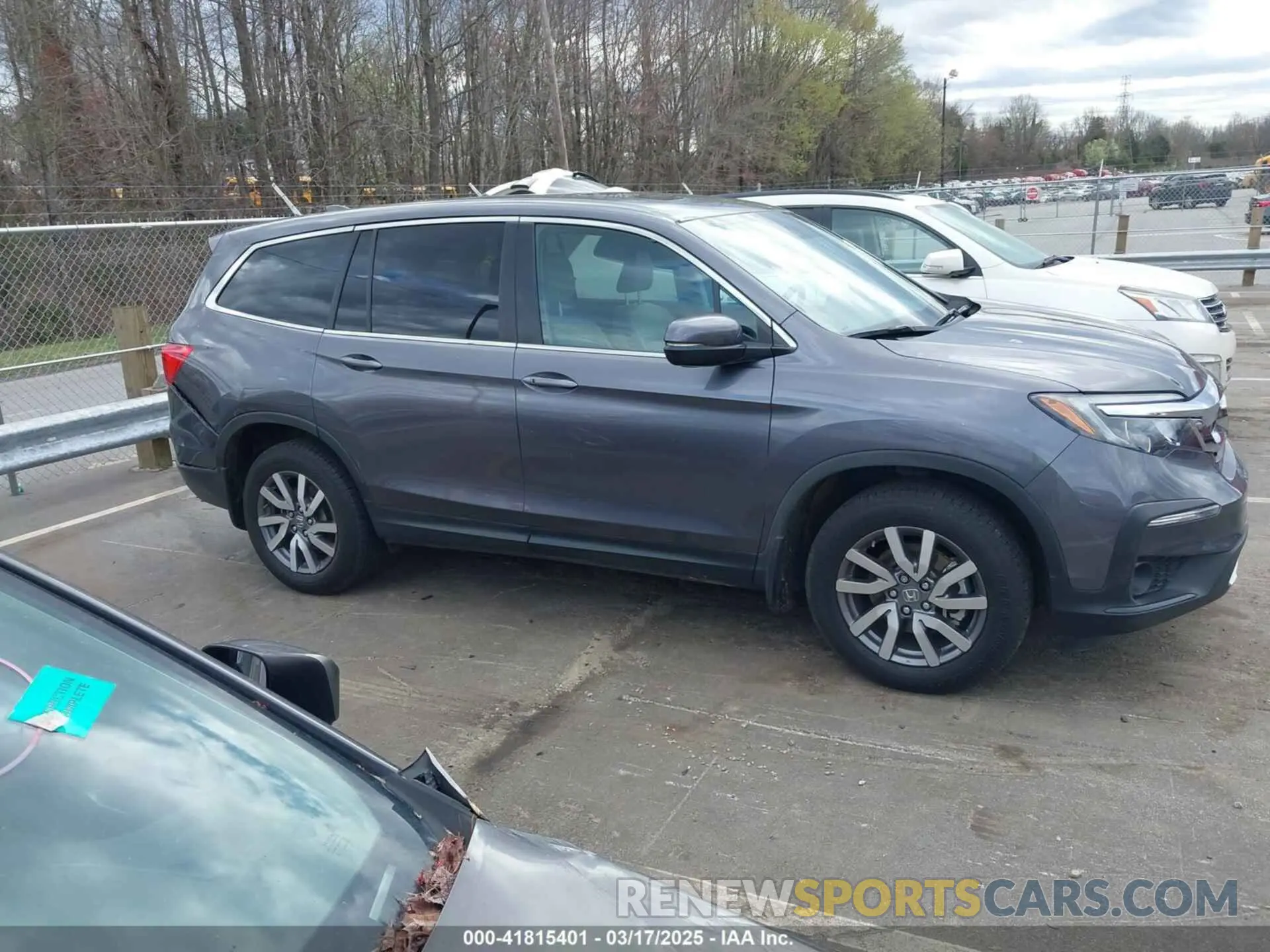 13 Photograph of a damaged car 5FNYF5H53MB004212 HONDA PILOT 2021