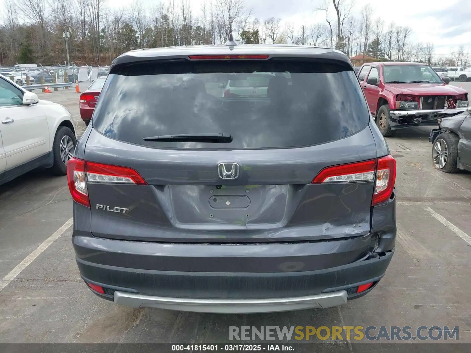 16 Photograph of a damaged car 5FNYF5H53MB004212 HONDA PILOT 2021