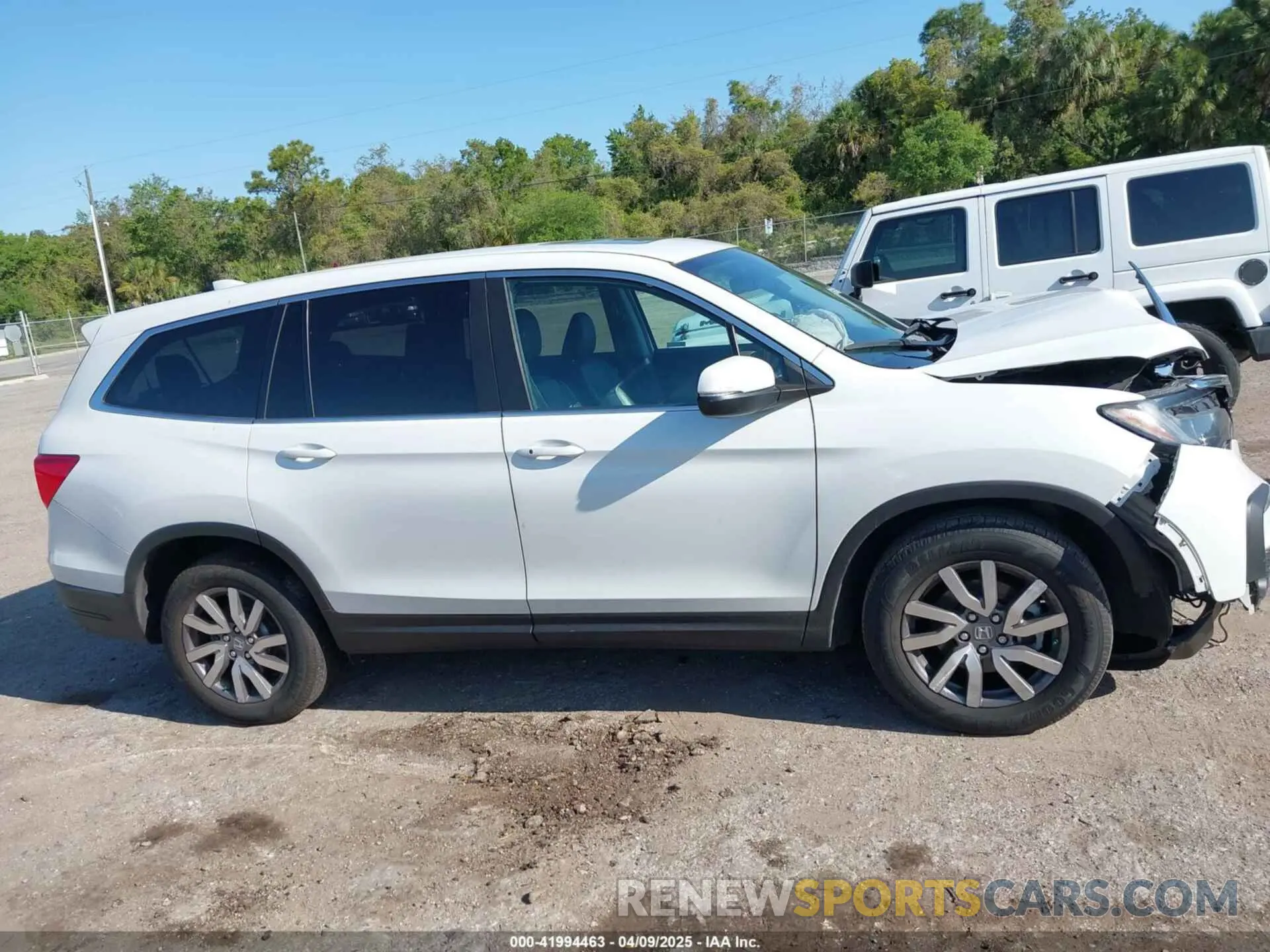 13 Photograph of a damaged car 5FNYF5H53MB006638 HONDA PILOT 2021