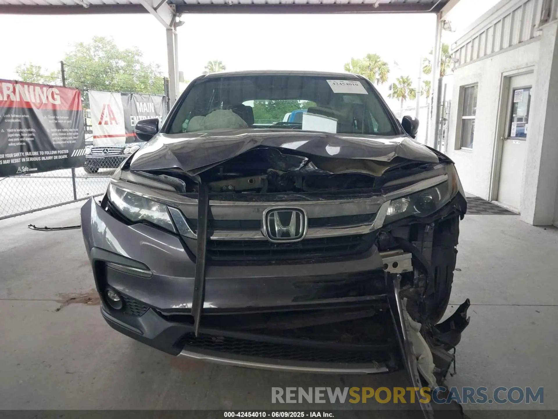 13 Photograph of a damaged car 5FNYF5H53MB030907 HONDA PILOT 2021