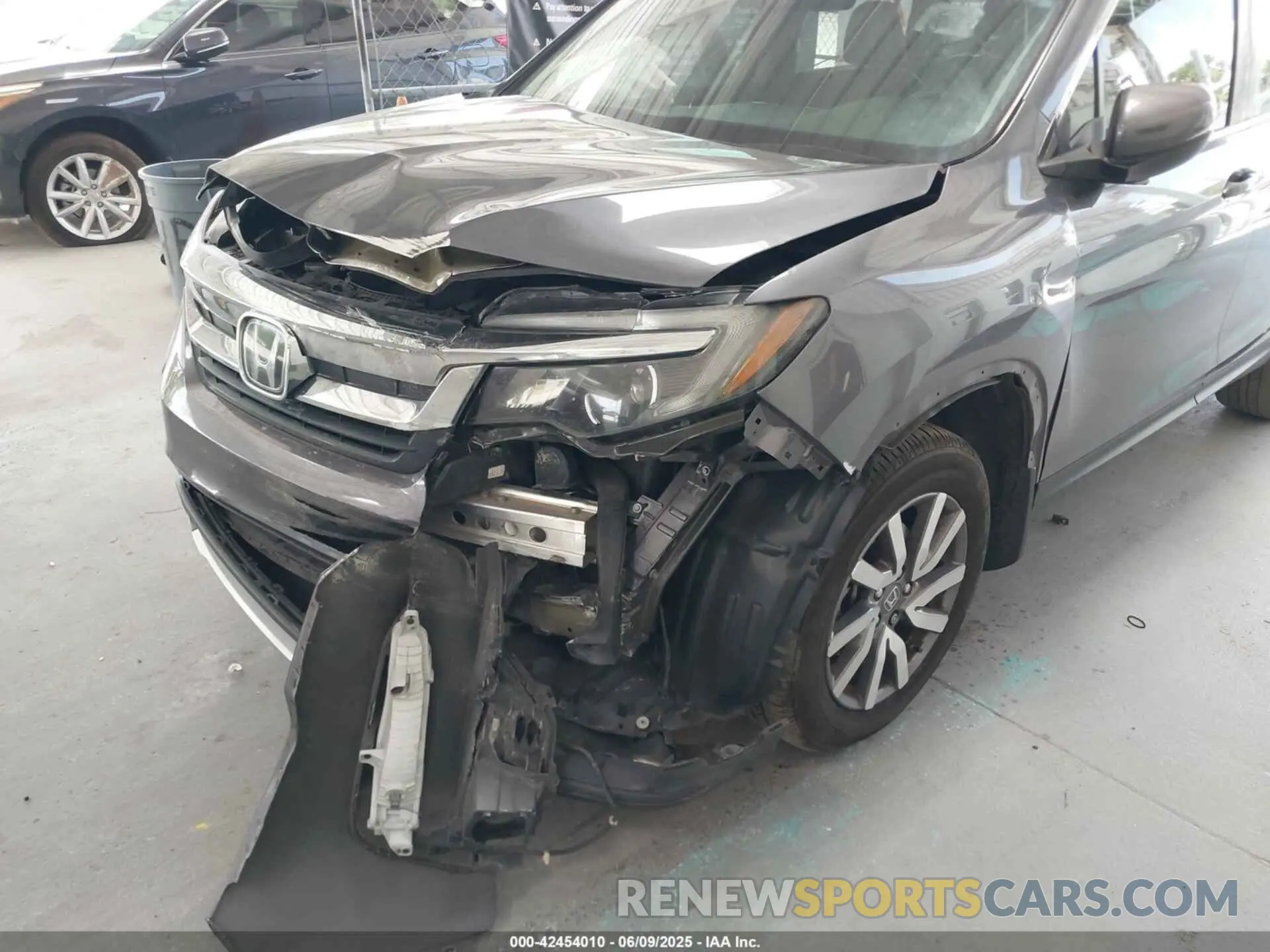 6 Photograph of a damaged car 5FNYF5H53MB030907 HONDA PILOT 2021
