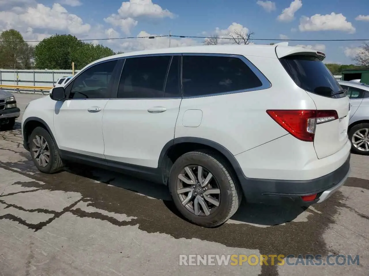 2 Photograph of a damaged car 5FNYF5H54MB002775 HONDA PILOT 2021