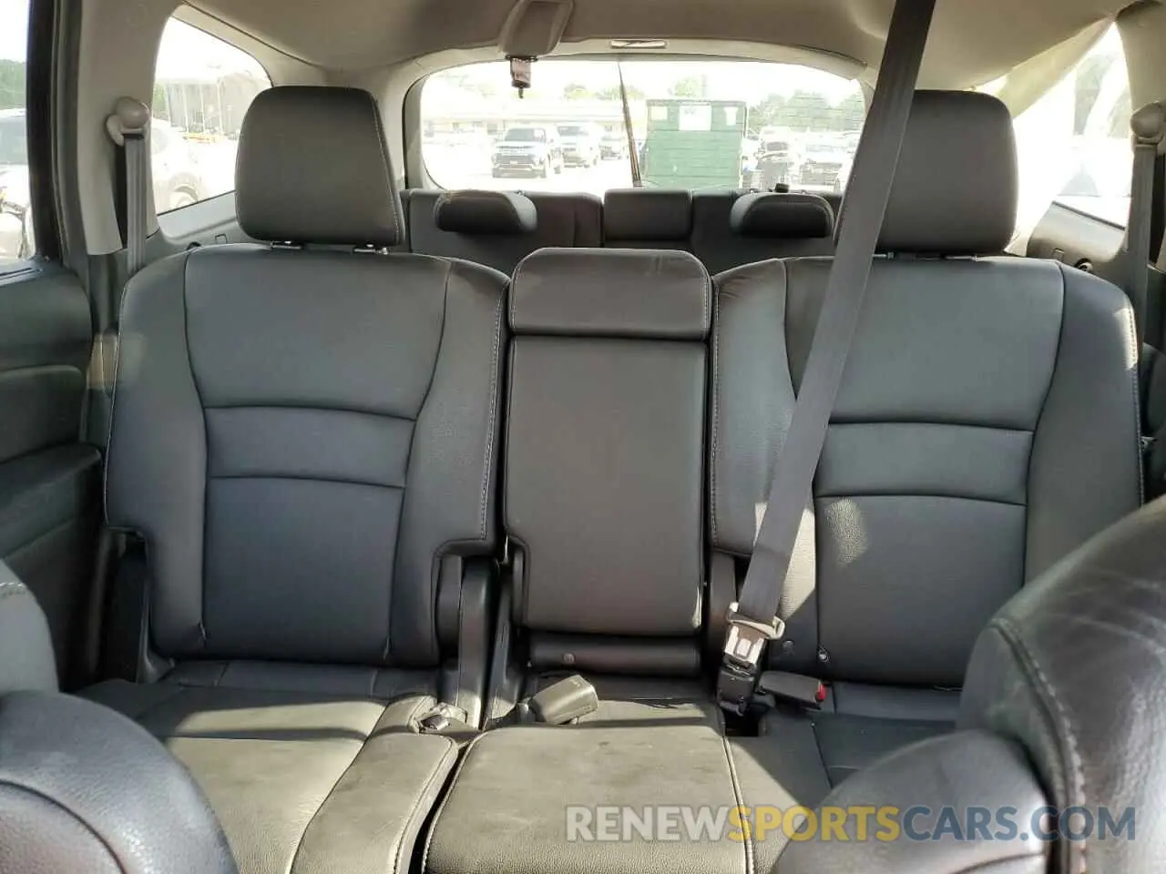 10 Photograph of a damaged car 5FNYF5H54MB038661 HONDA PILOT 2021