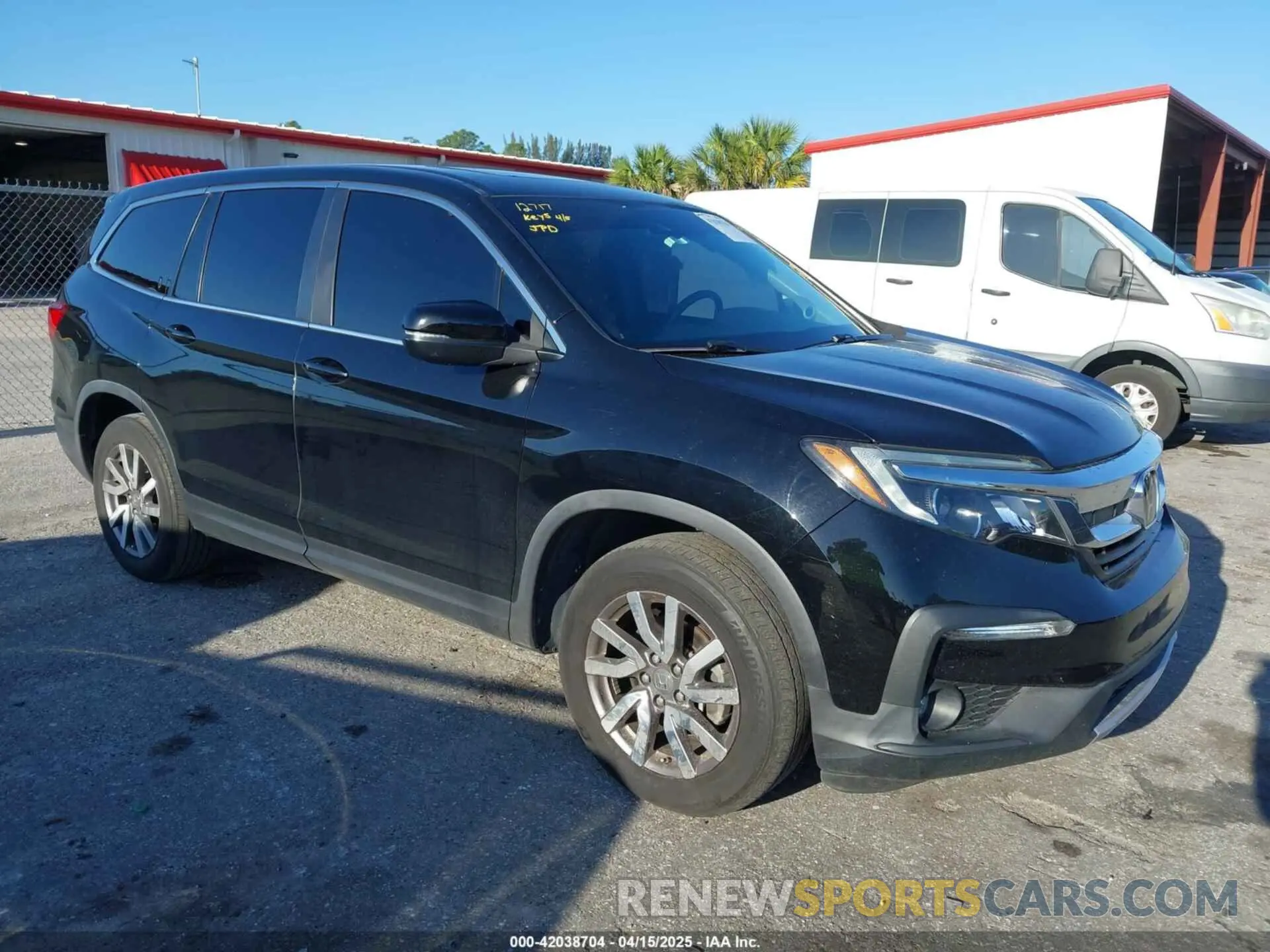 1 Photograph of a damaged car 5FNYF5H55MB044677 HONDA PILOT 2021