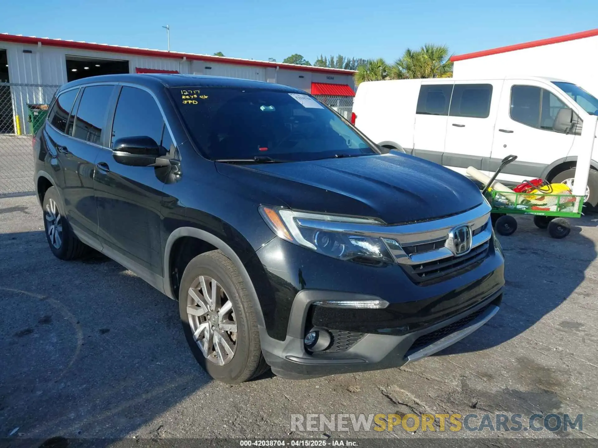 12 Photograph of a damaged car 5FNYF5H55MB044677 HONDA PILOT 2021