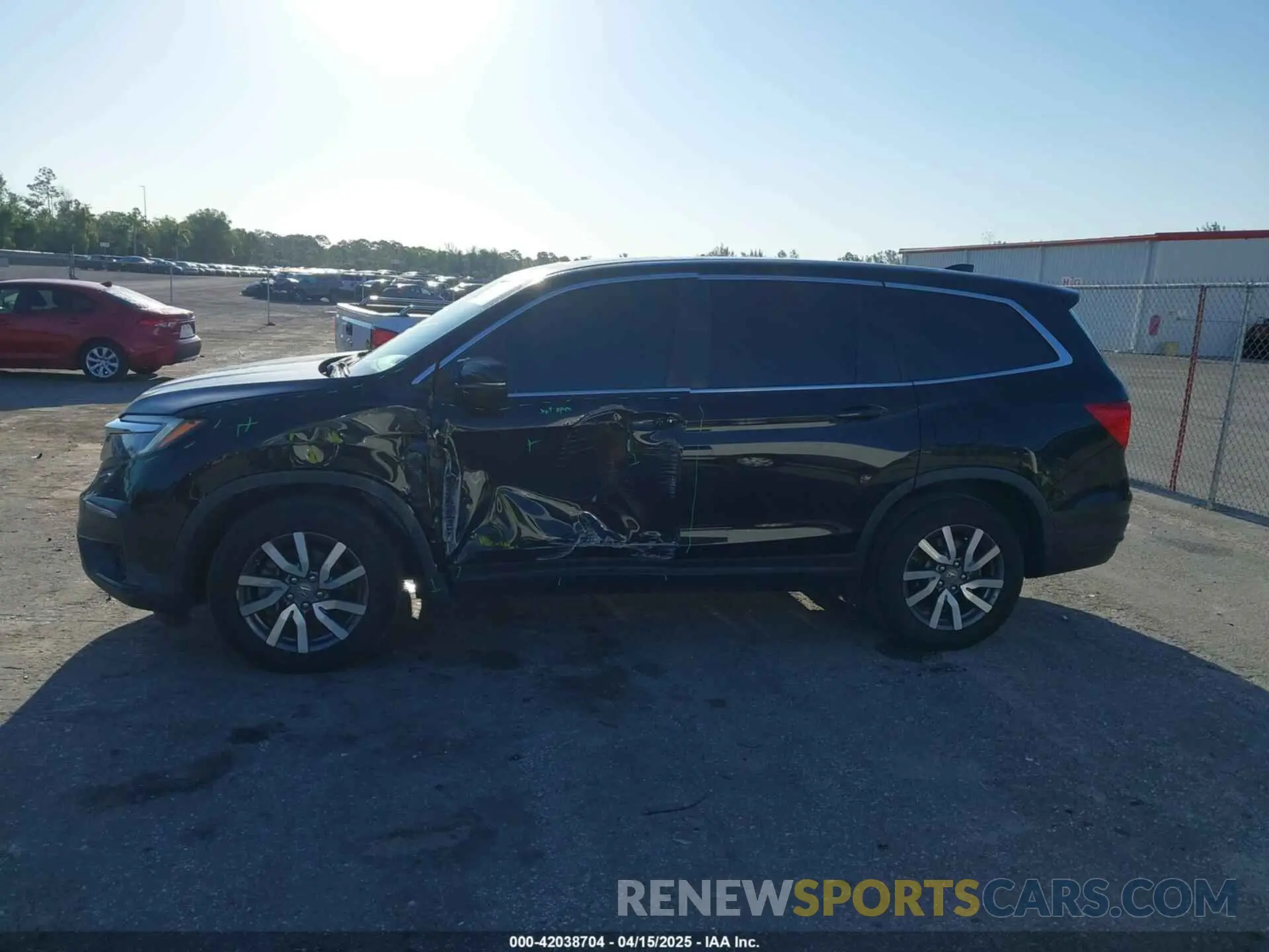 15 Photograph of a damaged car 5FNYF5H55MB044677 HONDA PILOT 2021
