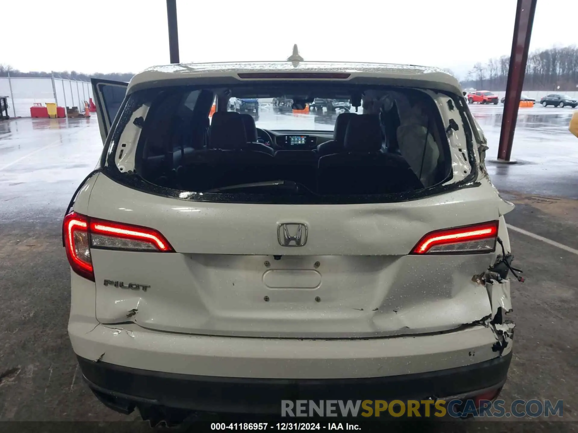 6 Photograph of a damaged car 5FNYF5H57MB022843 HONDA PILOT 2021
