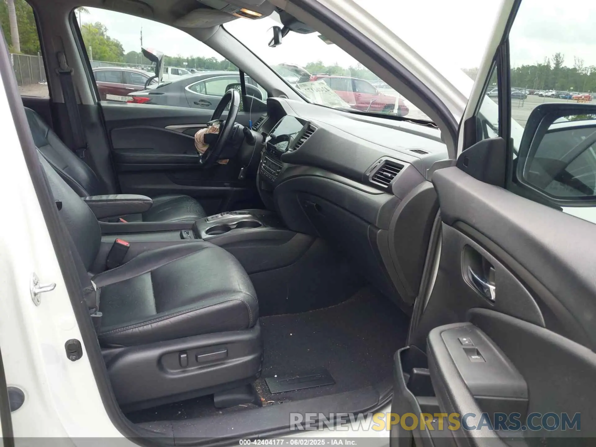 5 Photograph of a damaged car 5FNYF5H58MB027498 HONDA PILOT 2021