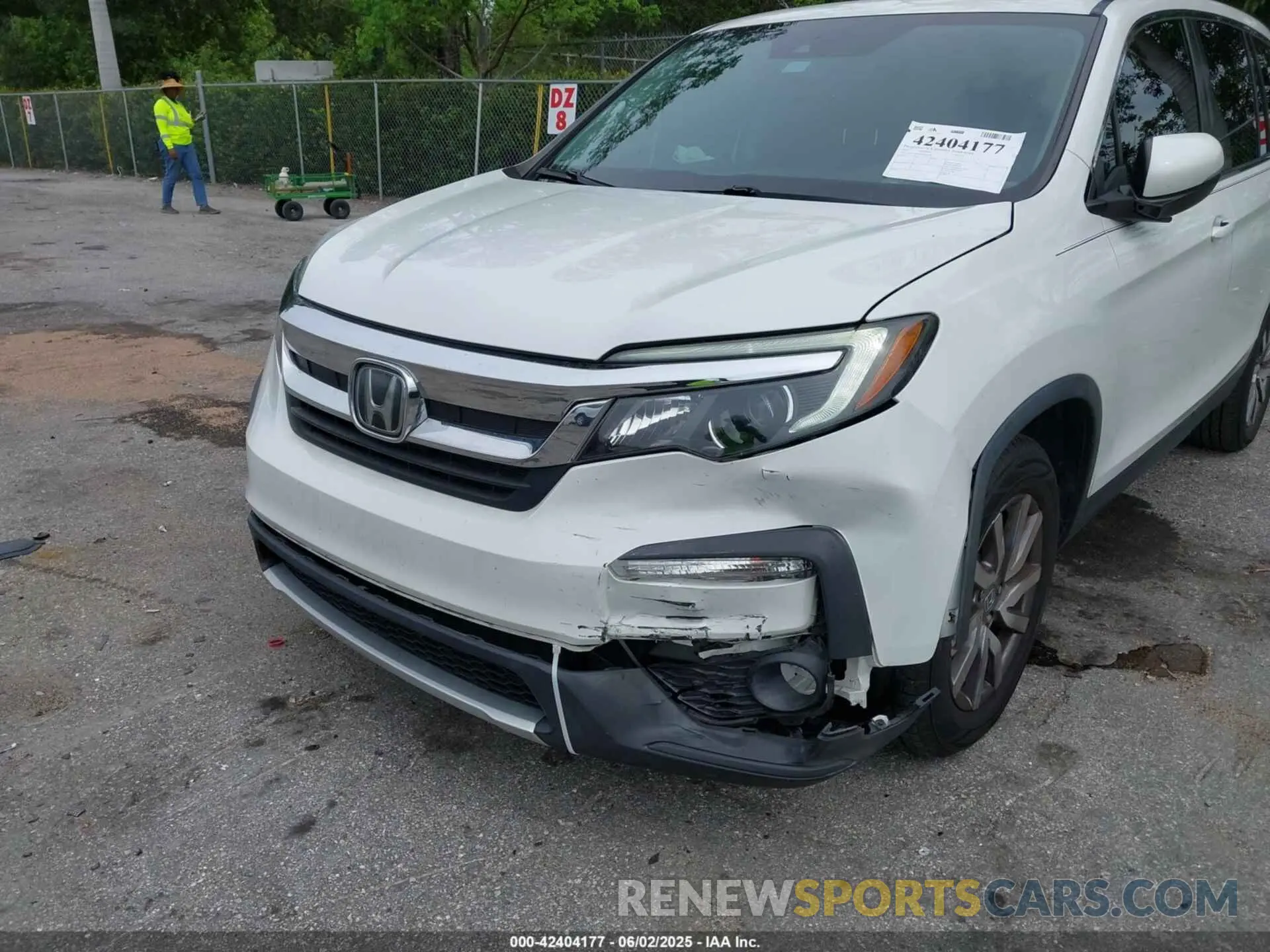 6 Photograph of a damaged car 5FNYF5H58MB027498 HONDA PILOT 2021