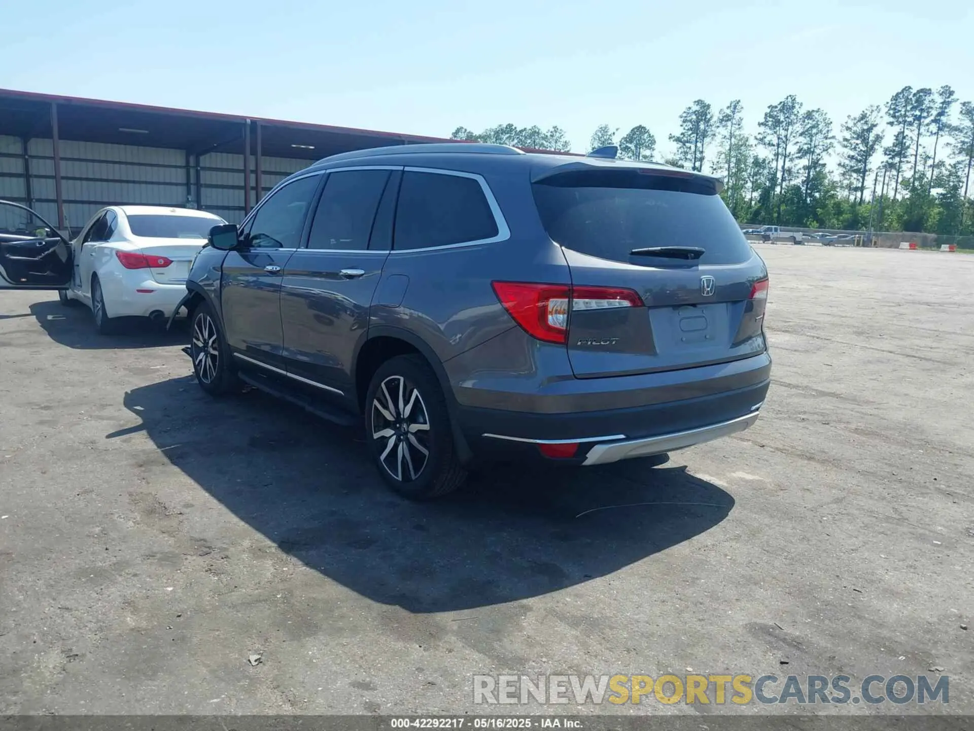 3 Photograph of a damaged car 5FNYF5H6XMB035630 HONDA PILOT 2021