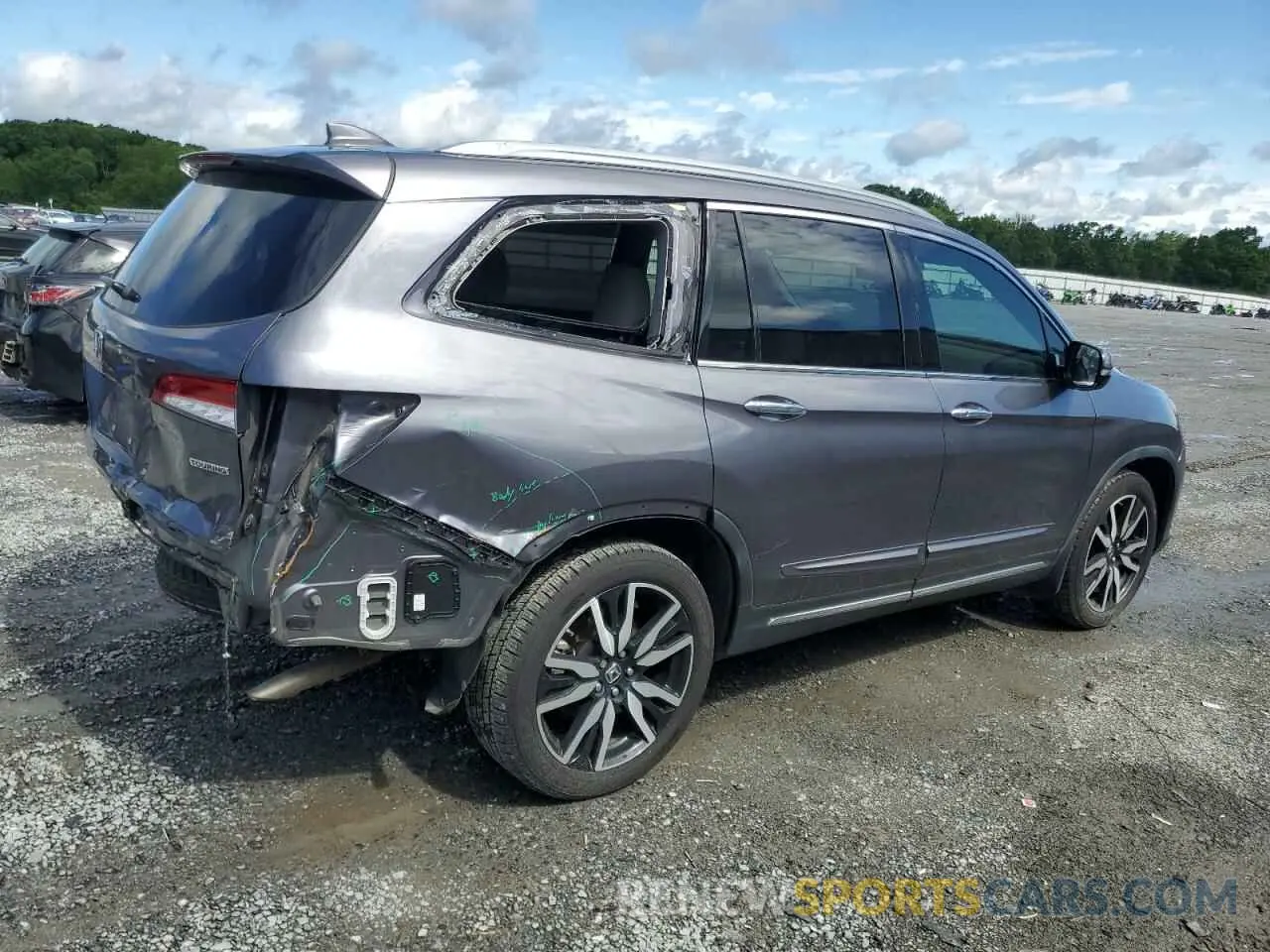 3 Photograph of a damaged car 5FNYF5H92MB037480 HONDA PILOT 2021