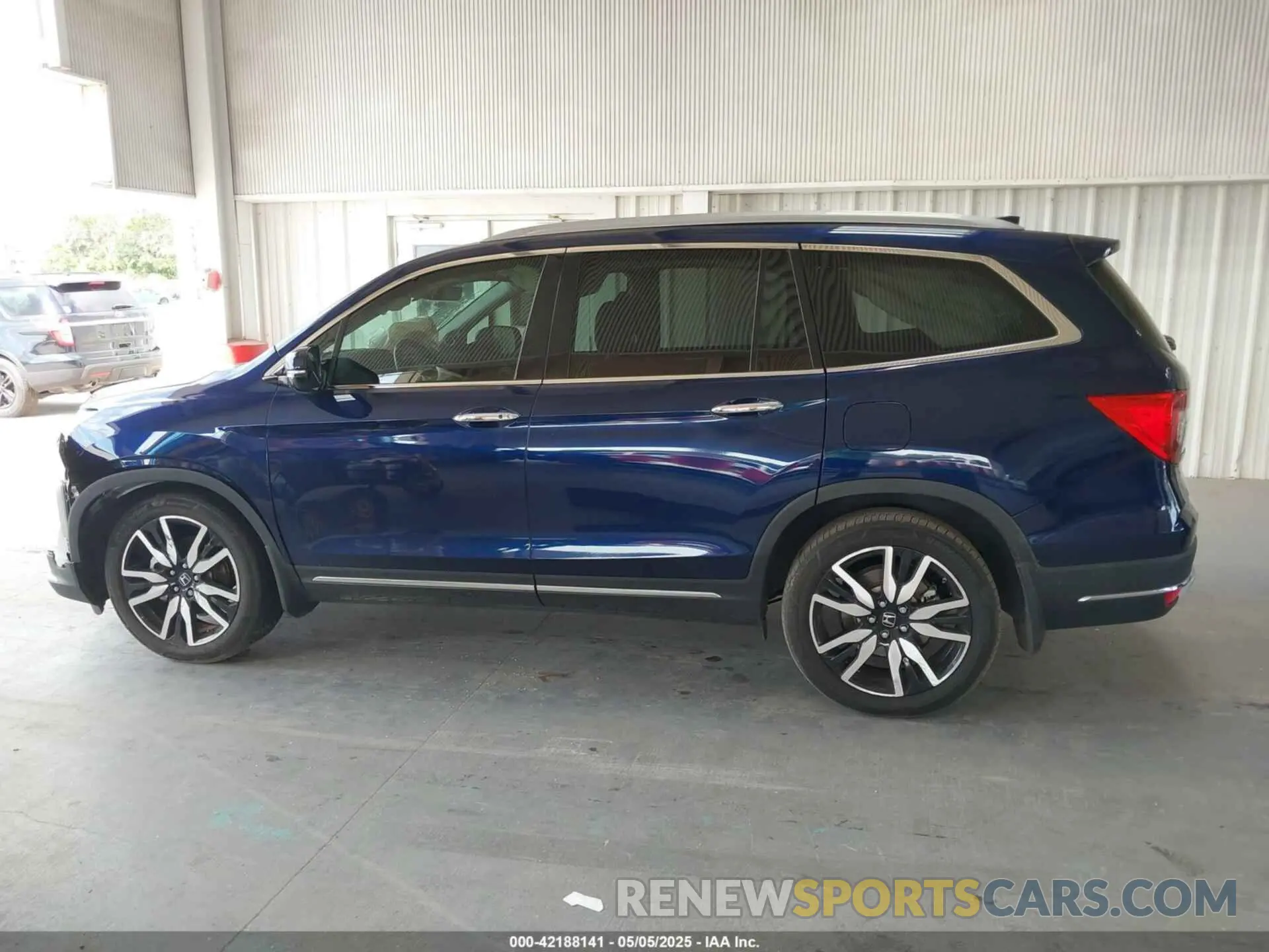 14 Photograph of a damaged car 5FNYF5H93MB002463 HONDA PILOT 2021