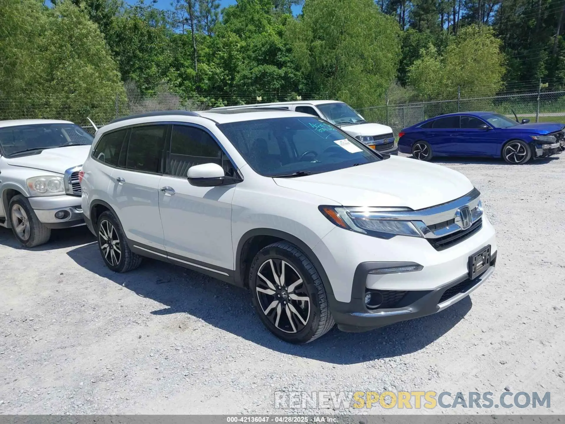 1 Photograph of a damaged car 5FNYF5H98MB037807 HONDA PILOT 2021