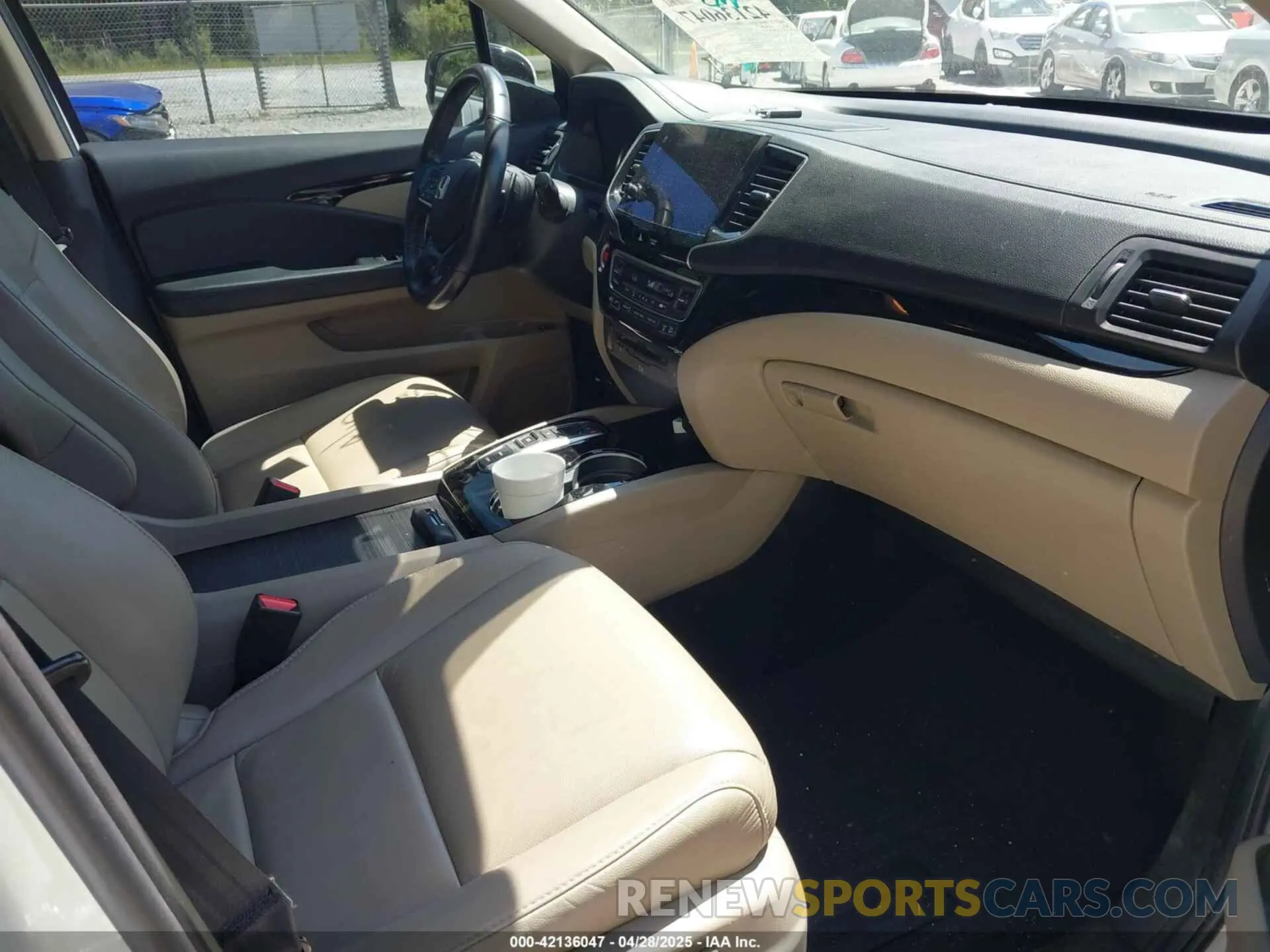 5 Photograph of a damaged car 5FNYF5H98MB073807 HONDA PILOT 2021
