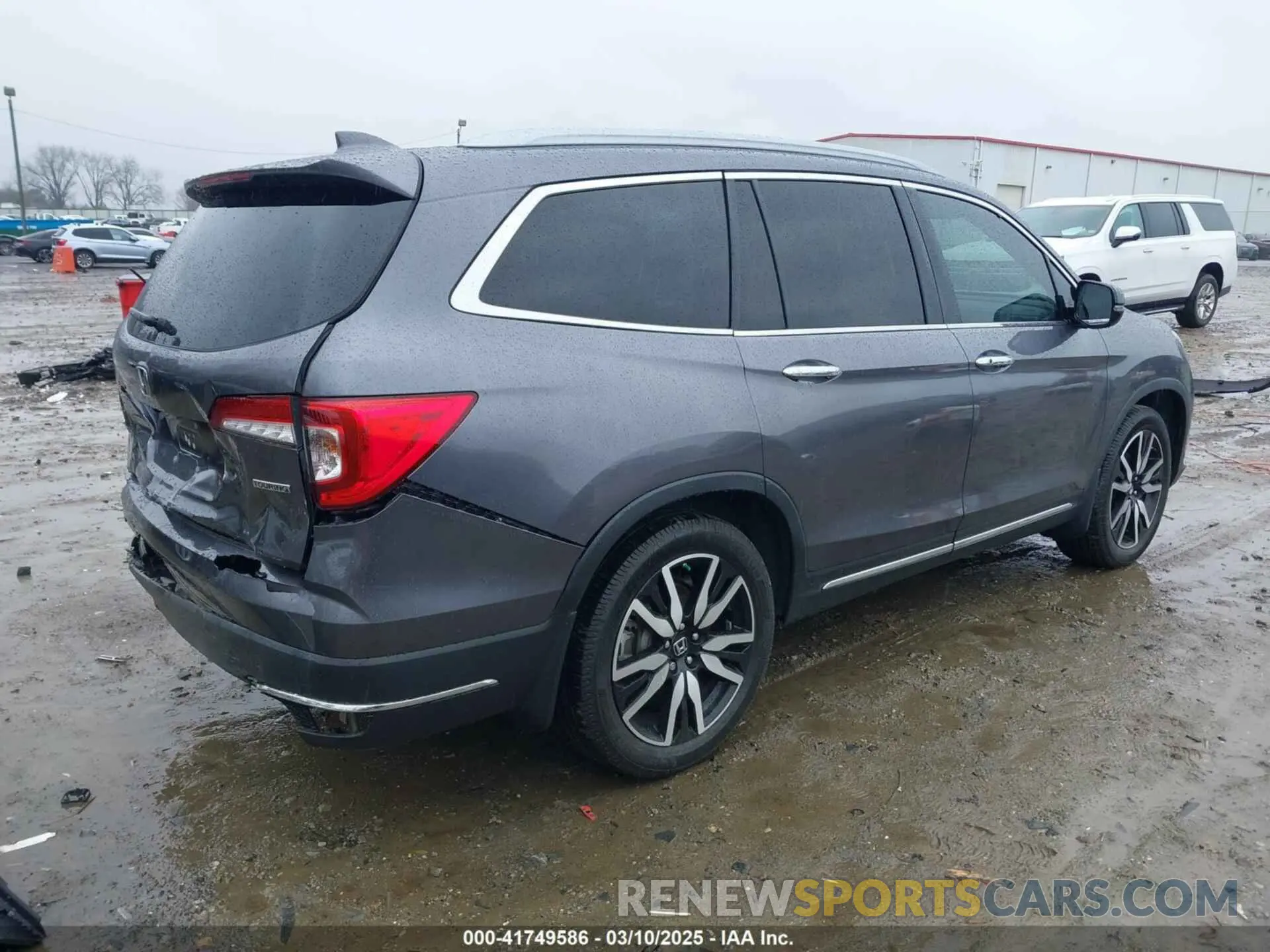 4 Photograph of a damaged car 5FNYF5H9XMB014190 HONDA PILOT 2021