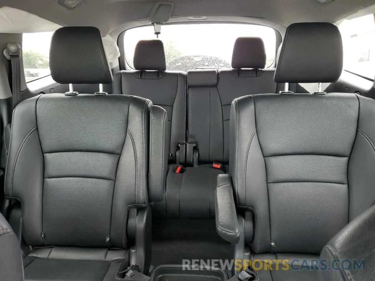 10 Photograph of a damaged car 5FNYF6H01MB057789 HONDA PILOT 2021