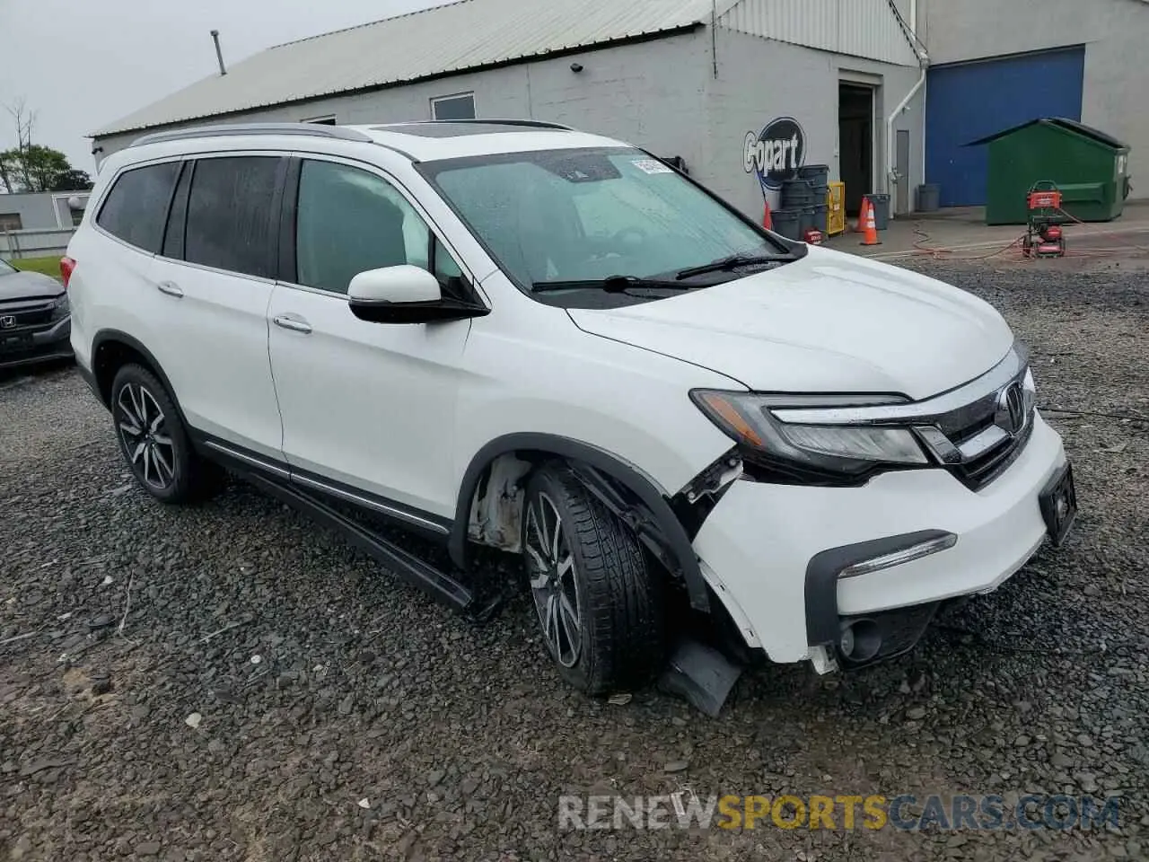 4 Photograph of a damaged car 5FNYF6H01MB057789 HONDA PILOT 2021