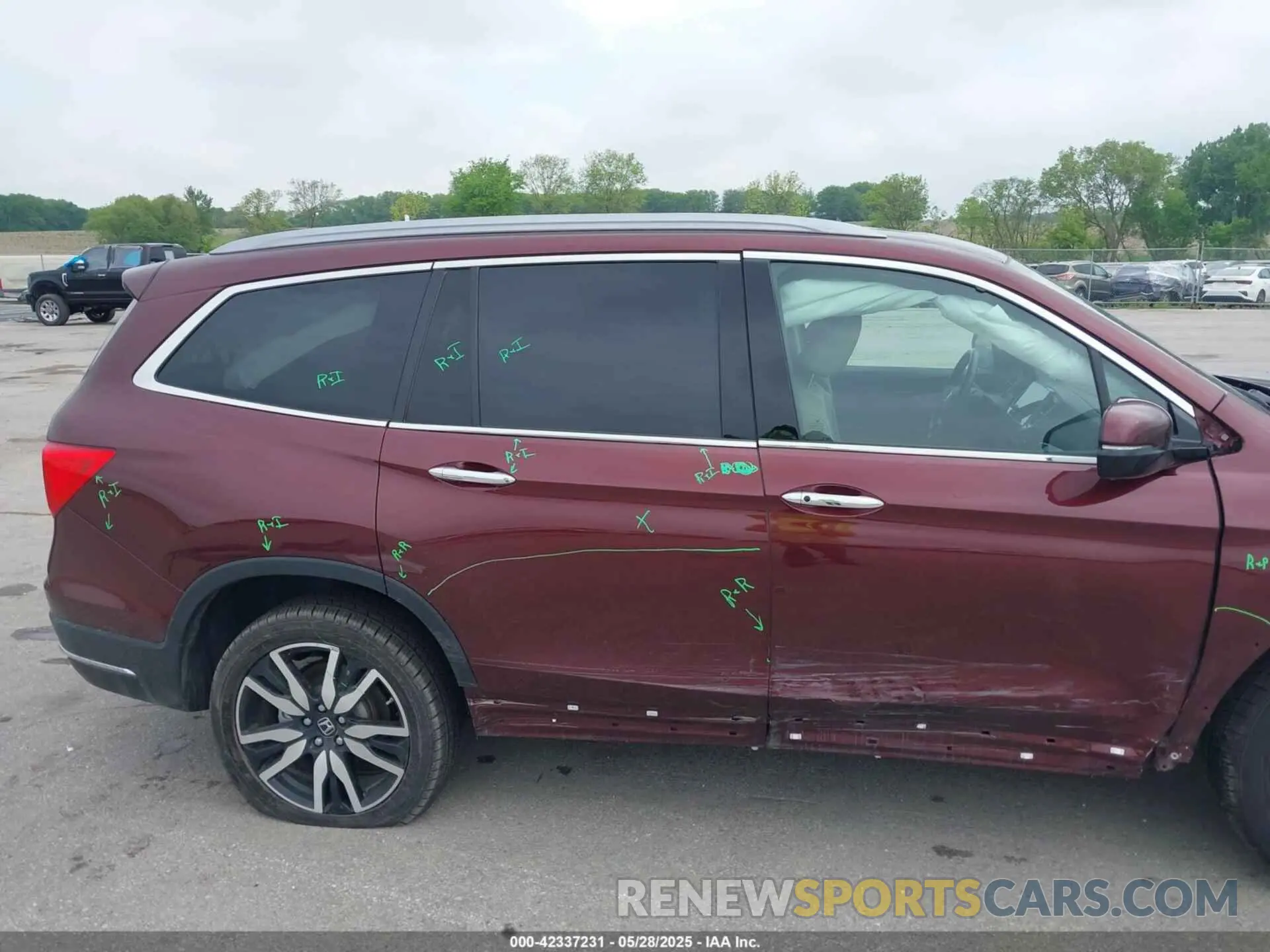 6 Photograph of a damaged car 5FNYF6H02MB042122 HONDA PILOT 2021