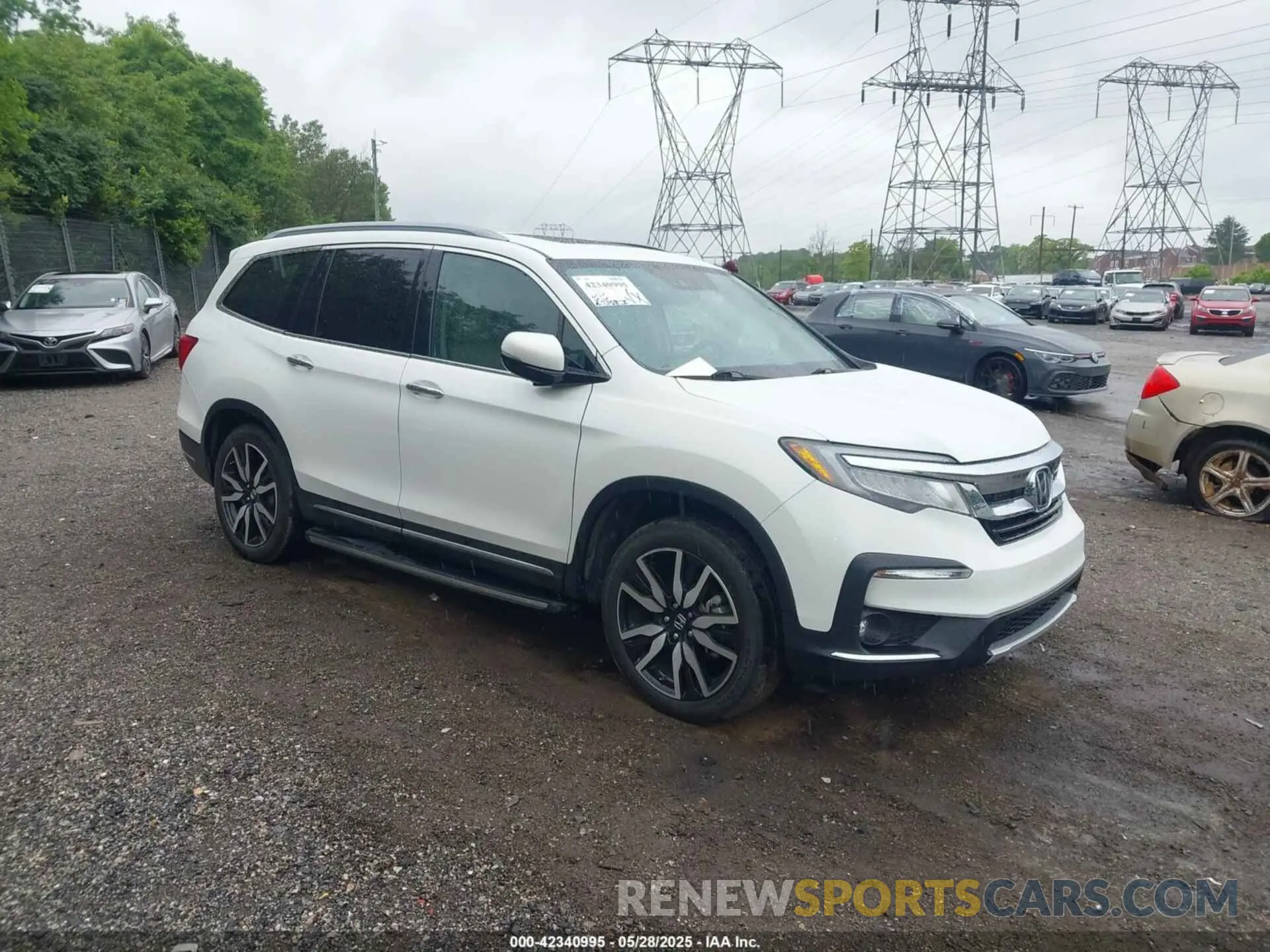 1 Photograph of a damaged car 5FNYF6H02MB056053 HONDA PILOT 2021