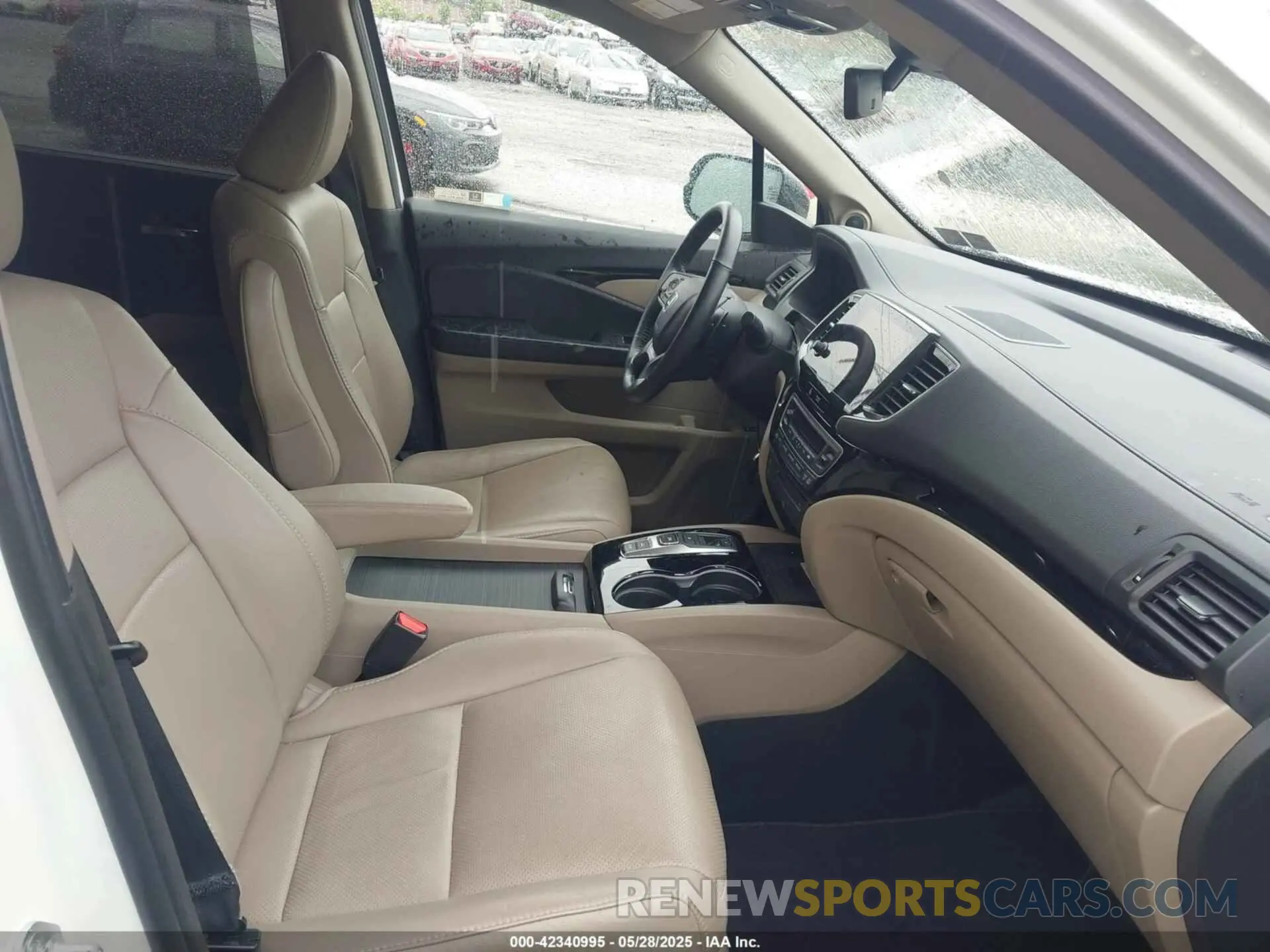 5 Photograph of a damaged car 5FNYF6H02MB056053 HONDA PILOT 2021