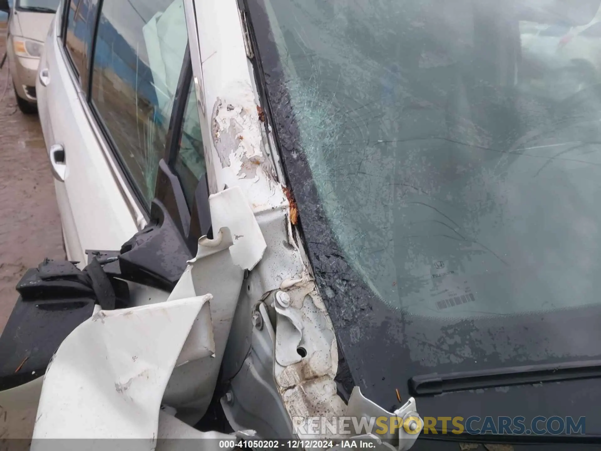 18 Photograph of a damaged car 5FNYF6H03MB044154 HONDA PILOT 2021