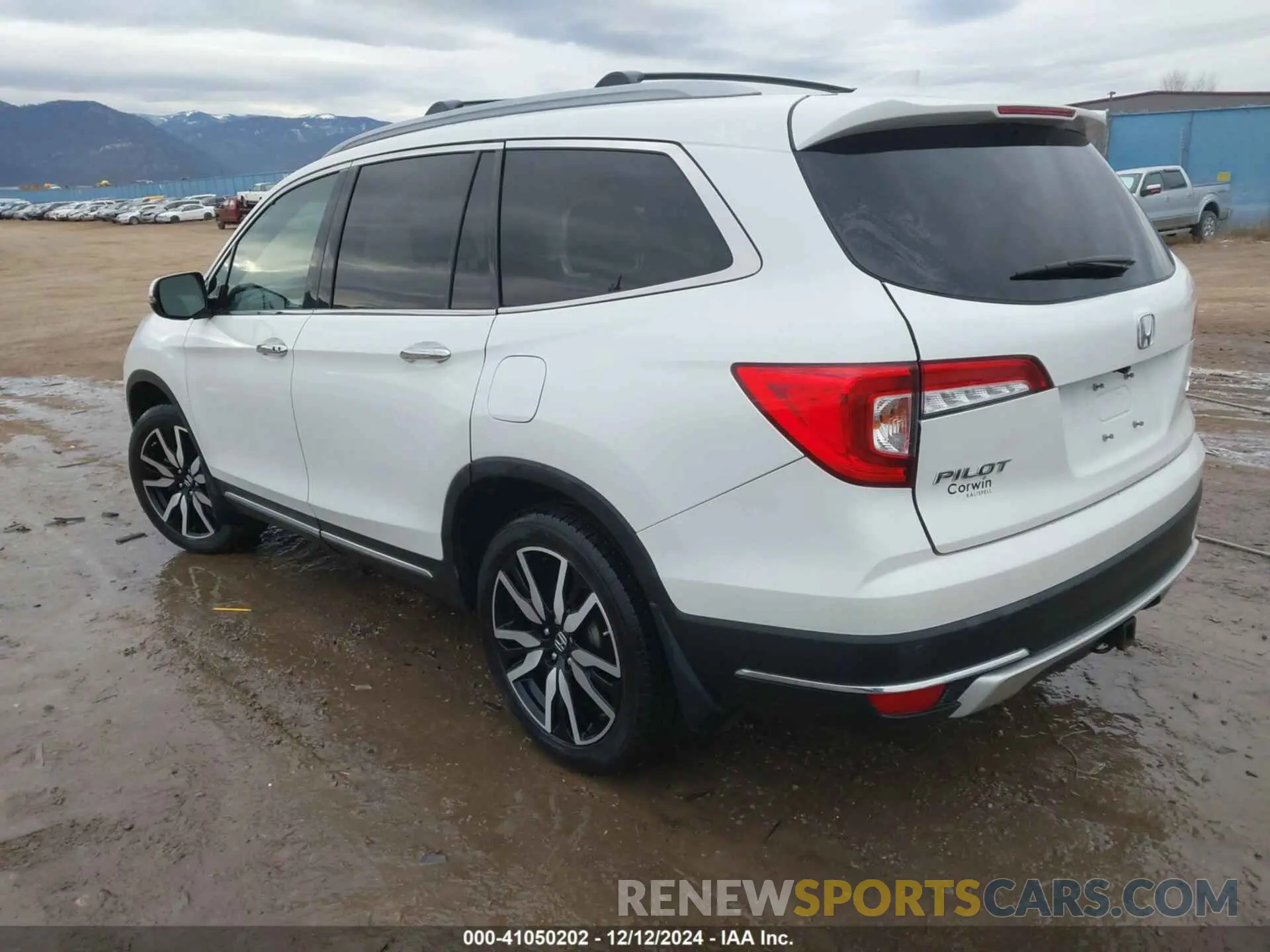3 Photograph of a damaged car 5FNYF6H03MB044154 HONDA PILOT 2021