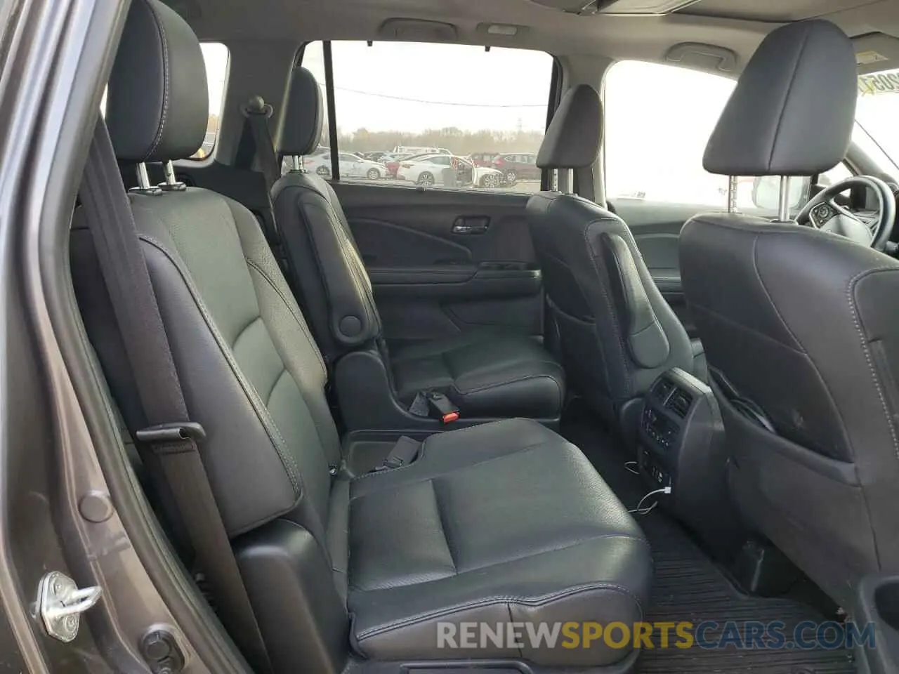 11 Photograph of a damaged car 5FNYF6H04MB035043 HONDA PILOT 2021