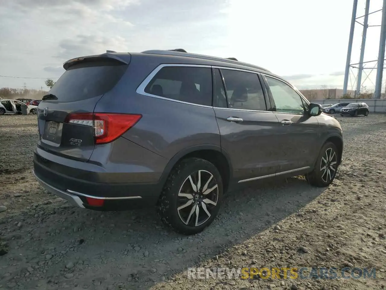 3 Photograph of a damaged car 5FNYF6H04MB035043 HONDA PILOT 2021