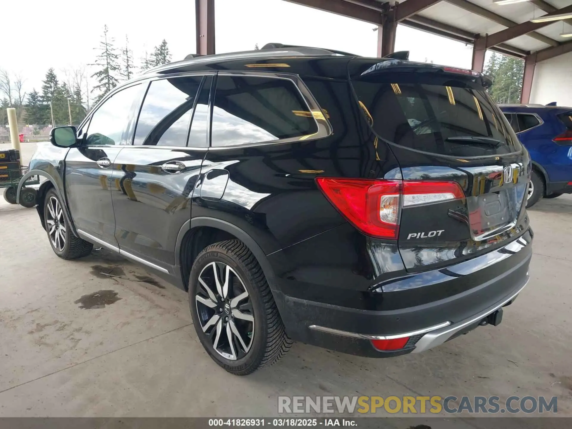 3 Photograph of a damaged car 5FNYF6H04MB043014 HONDA PILOT 2021