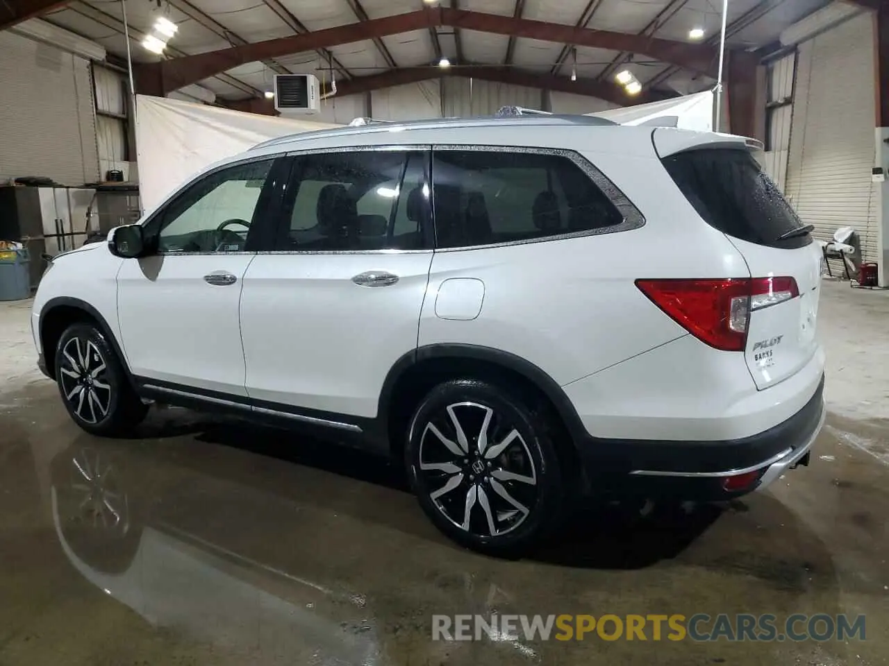 2 Photograph of a damaged car 5FNYF6H06MB045864 HONDA PILOT 2021