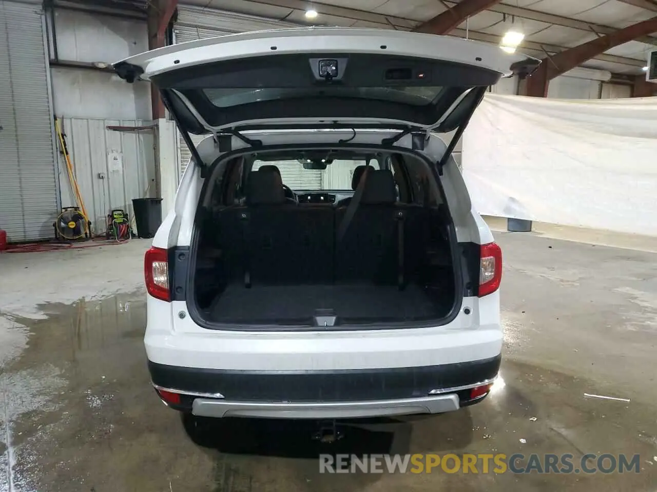 6 Photograph of a damaged car 5FNYF6H06MB045864 HONDA PILOT 2021