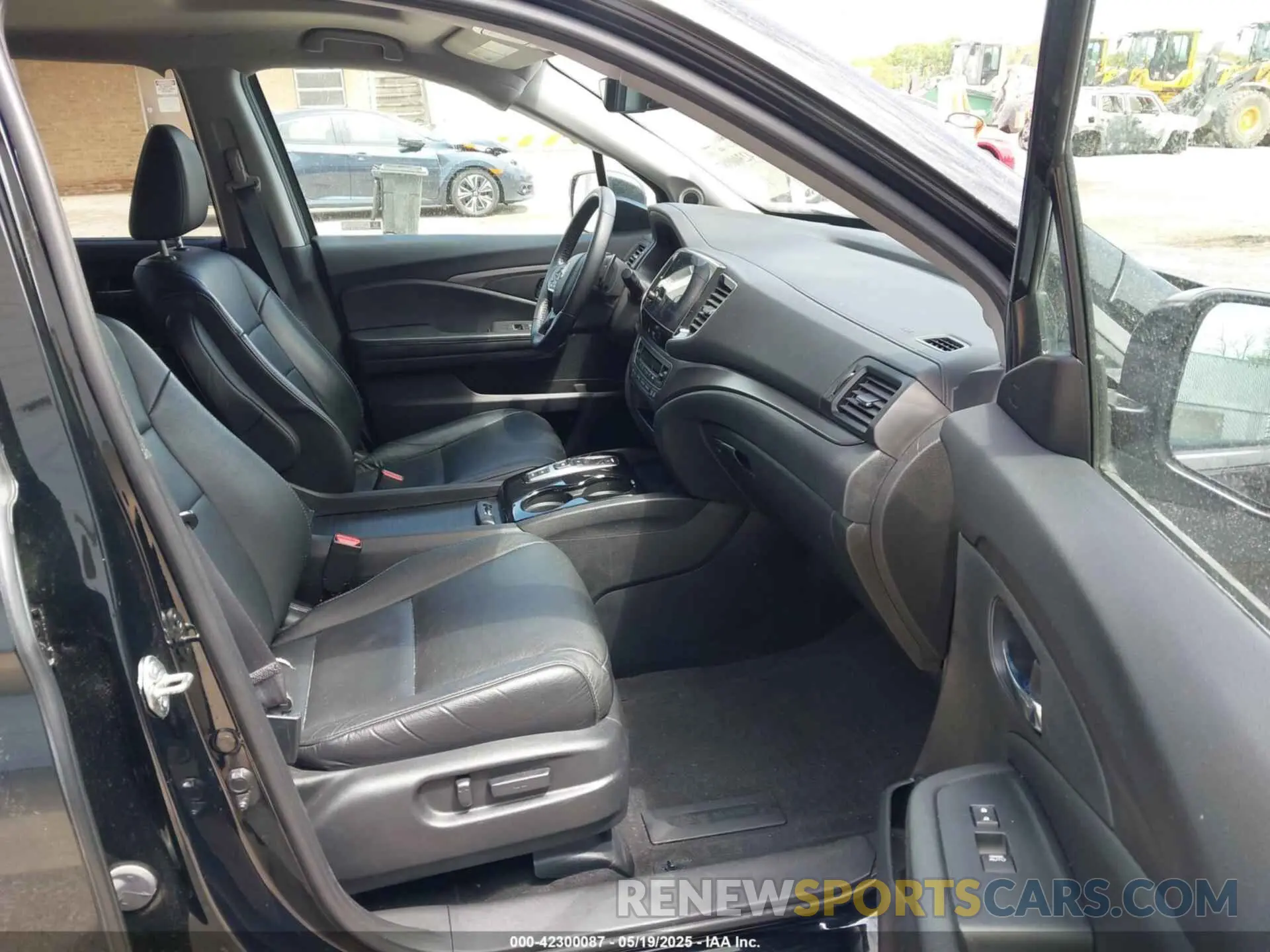 5 Photograph of a damaged car 5FNYF6H20MB023974 HONDA PILOT 2021