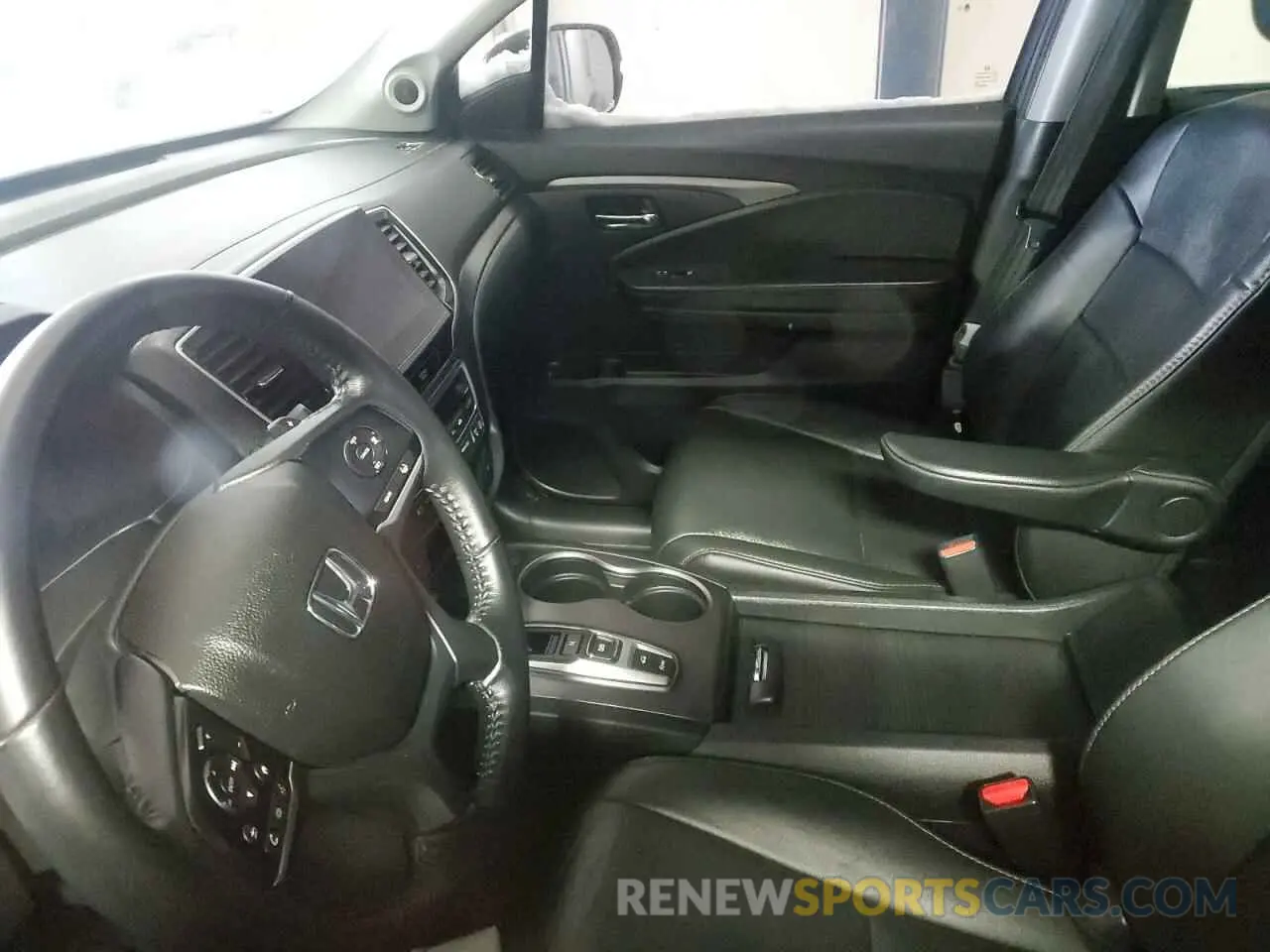 8 Photograph of a damaged car 5FNYF6H20MB033839 HONDA PILOT 2021