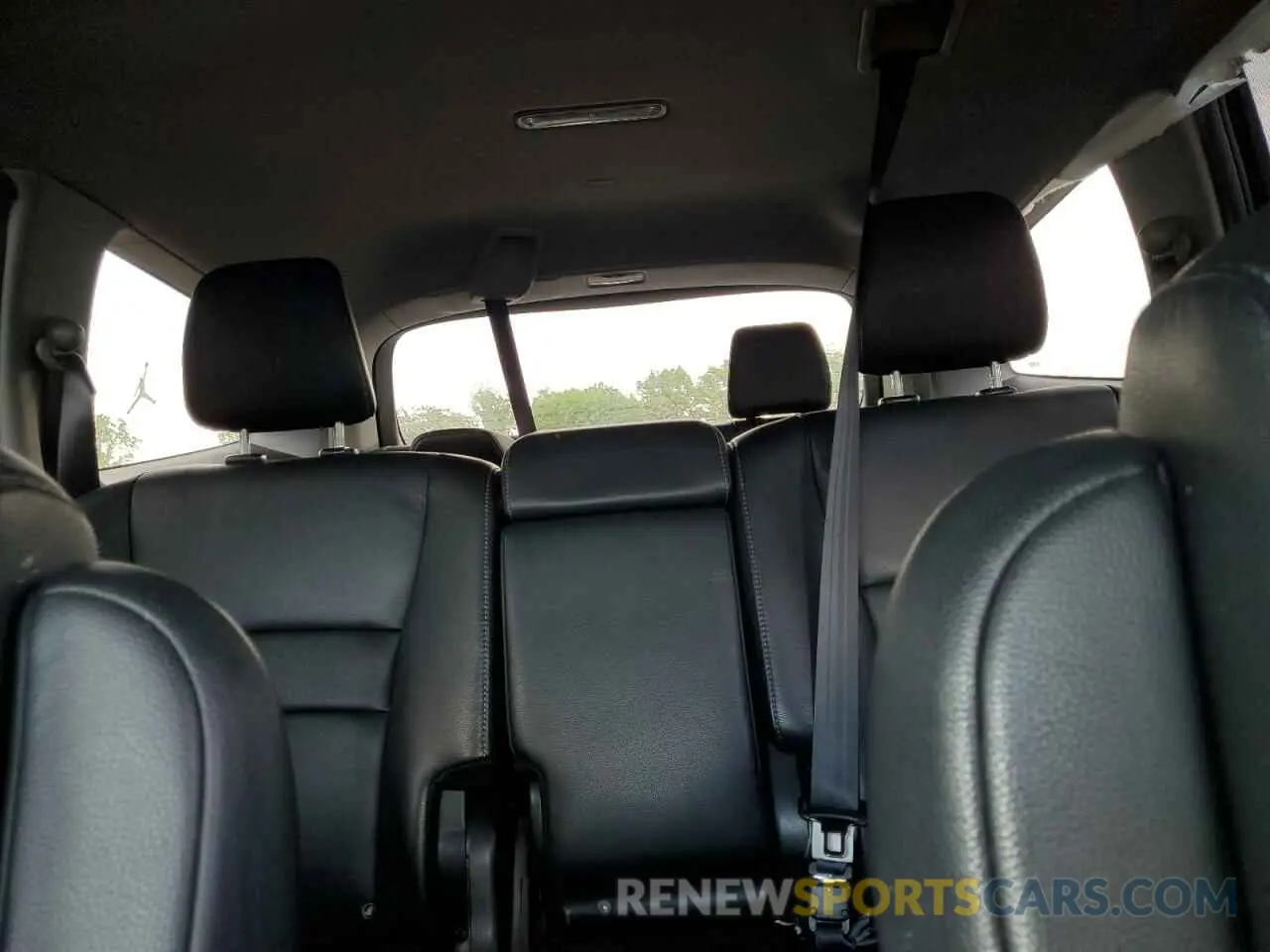 10 Photograph of a damaged car 5FNYF6H22MB023524 HONDA PILOT 2021