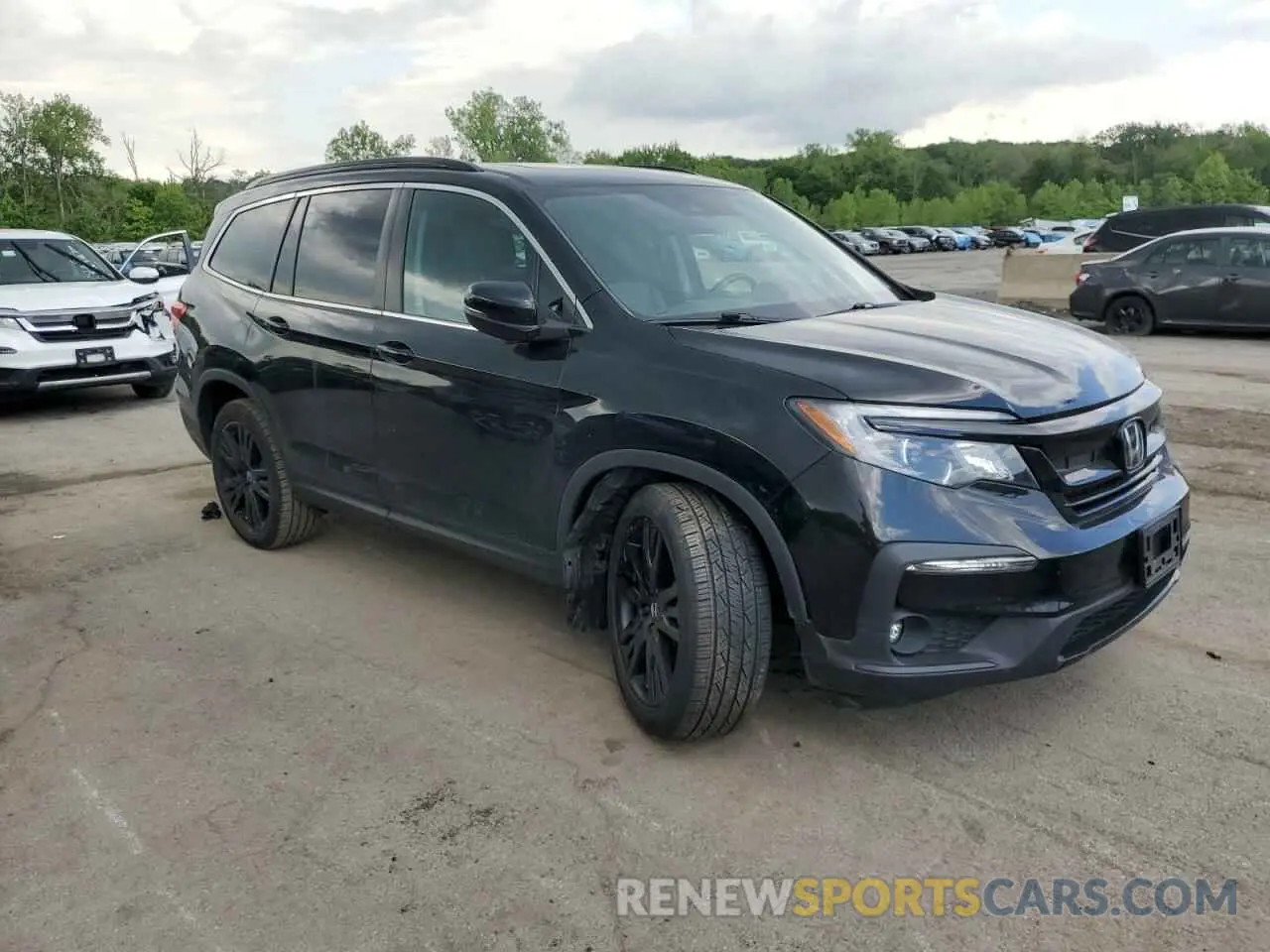 4 Photograph of a damaged car 5FNYF6H22MB023524 HONDA PILOT 2021