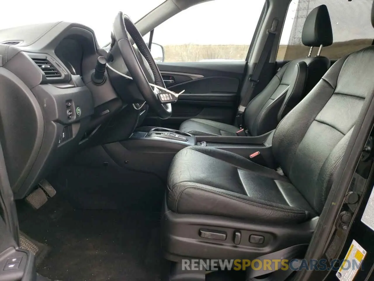 7 Photograph of a damaged car 5FNYF6H22MB077504 HONDA PILOT 2021