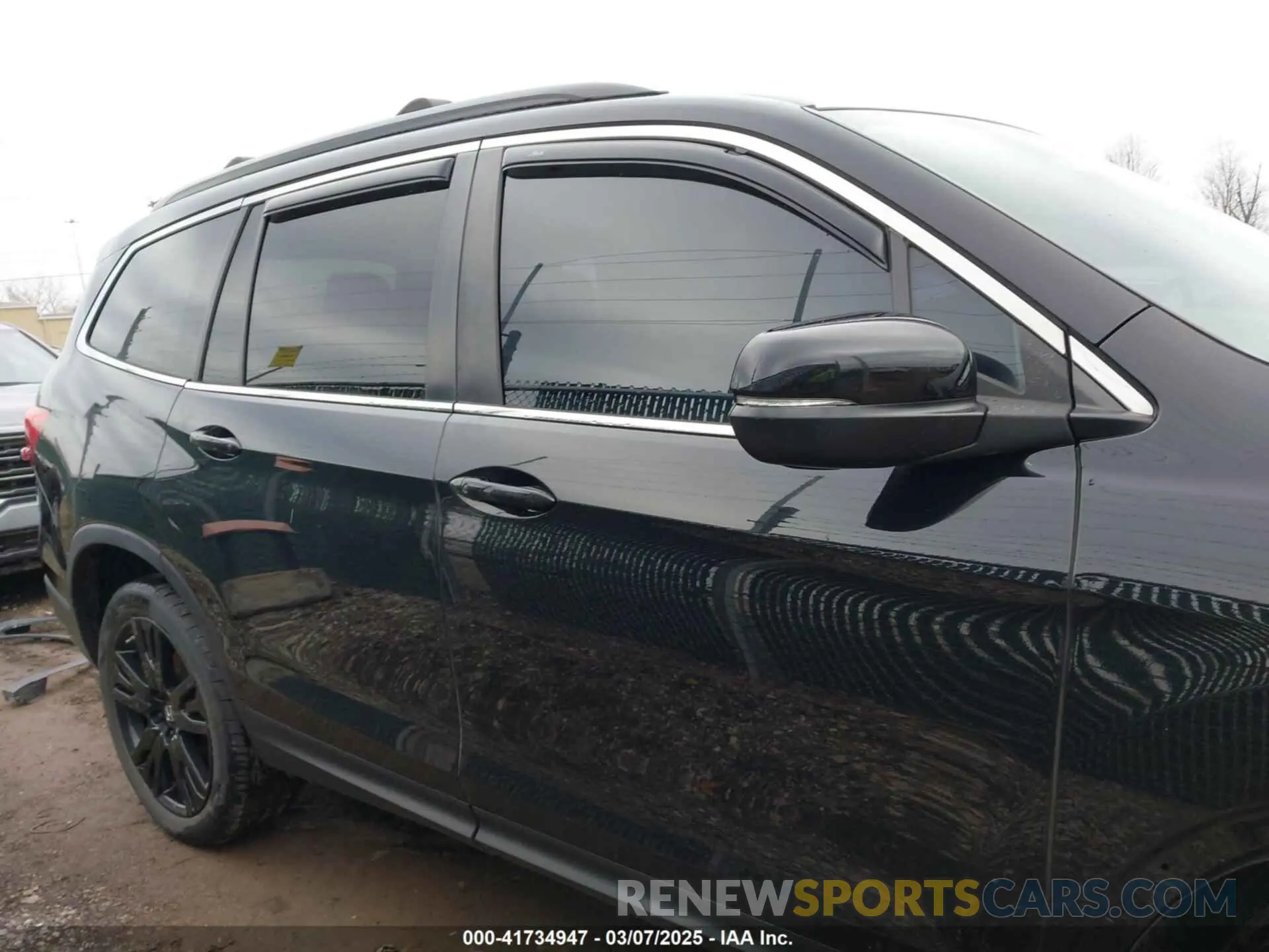 14 Photograph of a damaged car 5FNYF6H23MB004612 HONDA PILOT 2021