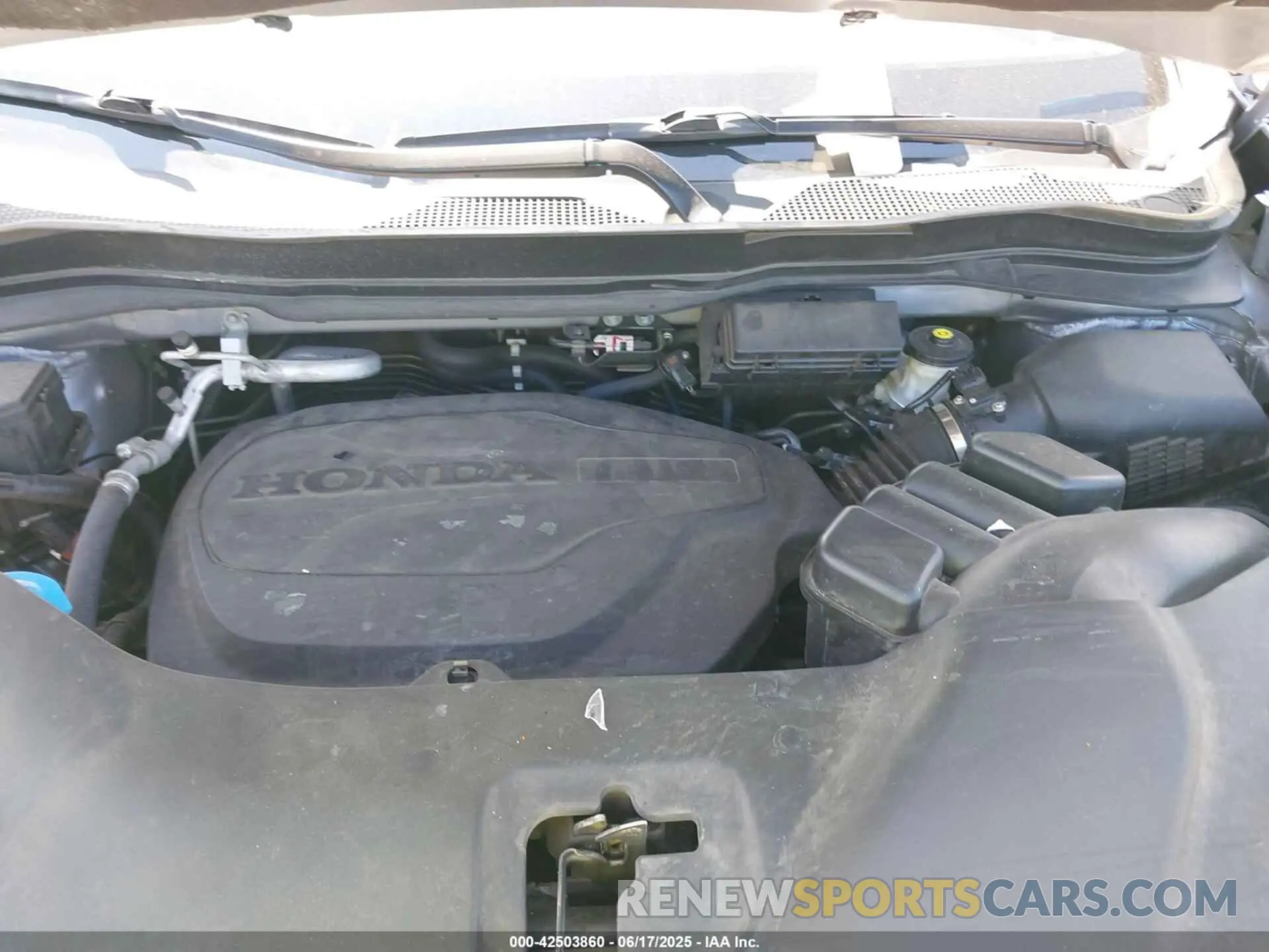10 Photograph of a damaged car 5FNYF6H24MB019944 HONDA PILOT 2021