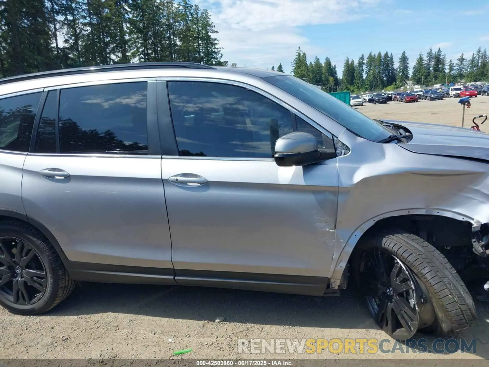 13 Photograph of a damaged car 5FNYF6H24MB019944 HONDA PILOT 2021