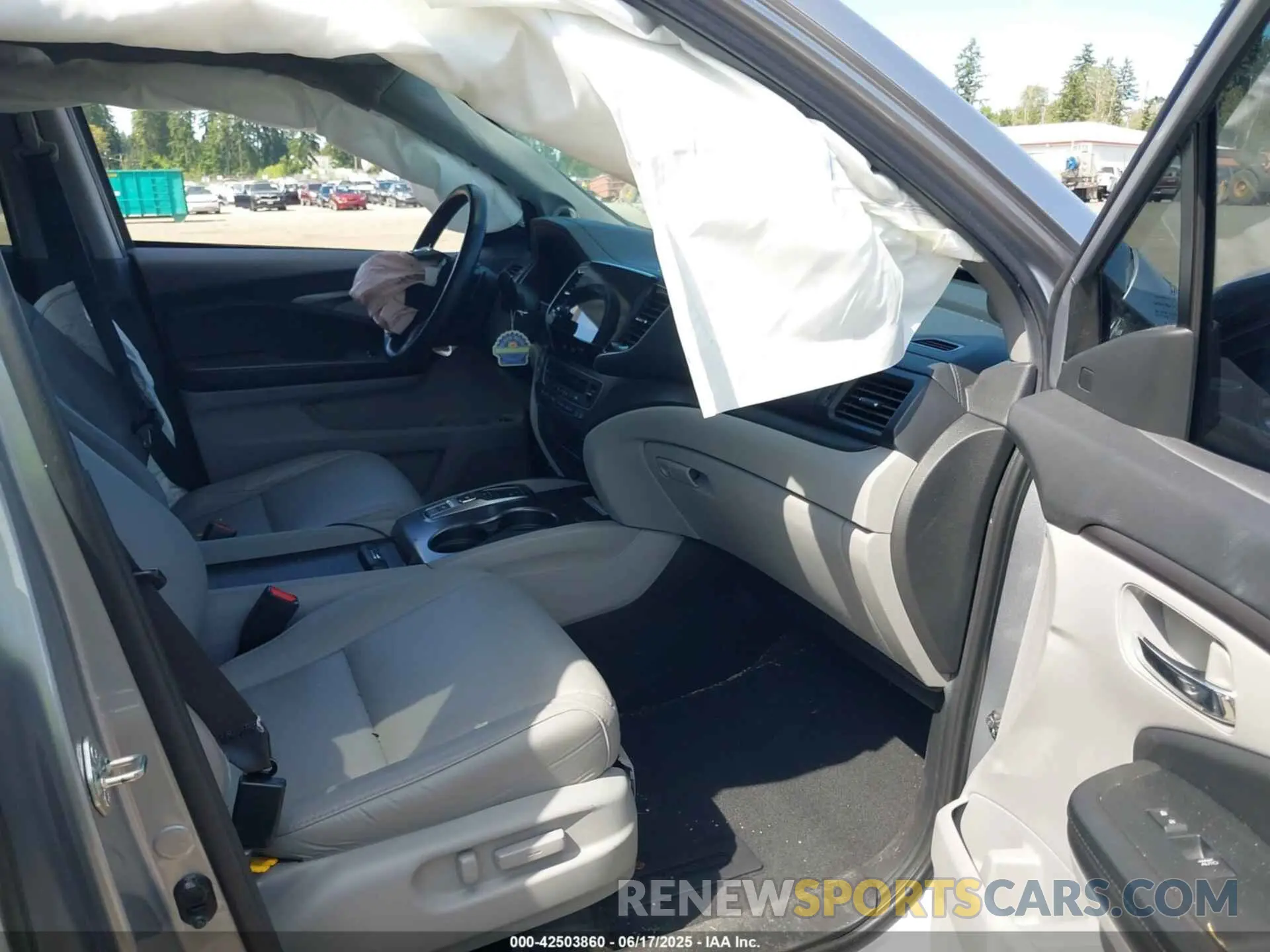 5 Photograph of a damaged car 5FNYF6H24MB019944 HONDA PILOT 2021